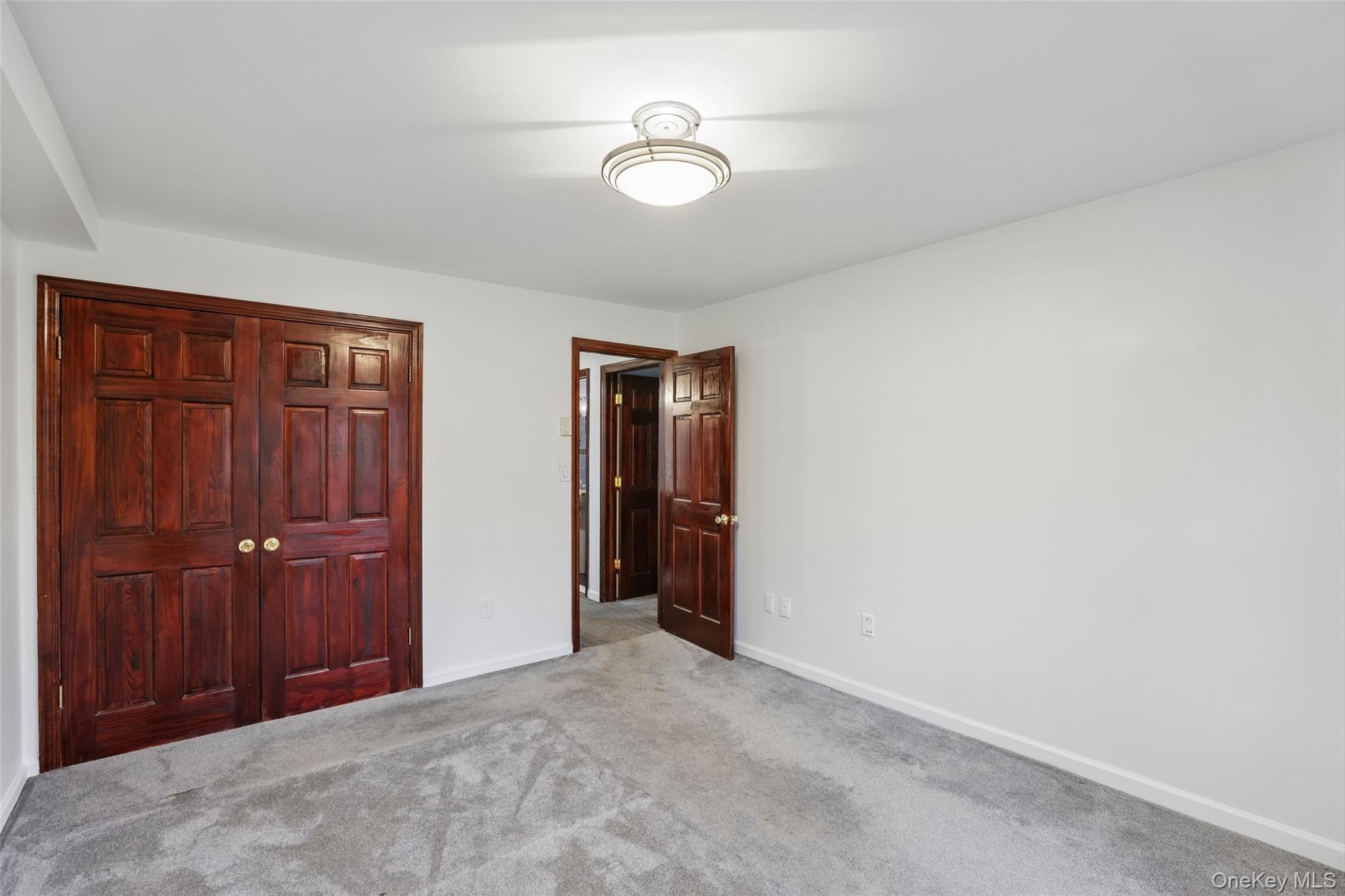 530 Hudson Avenue thumbnail 19