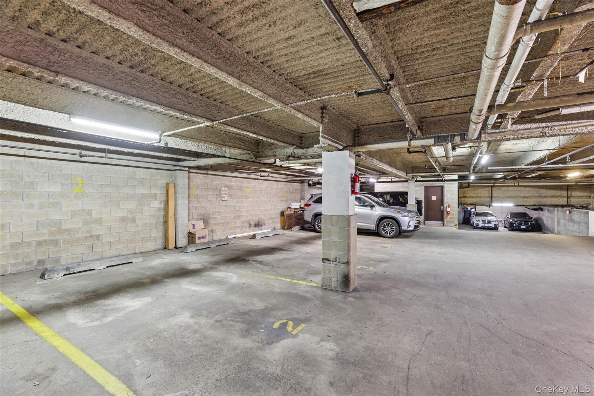 530 Hudson Avenue thumbnail 29