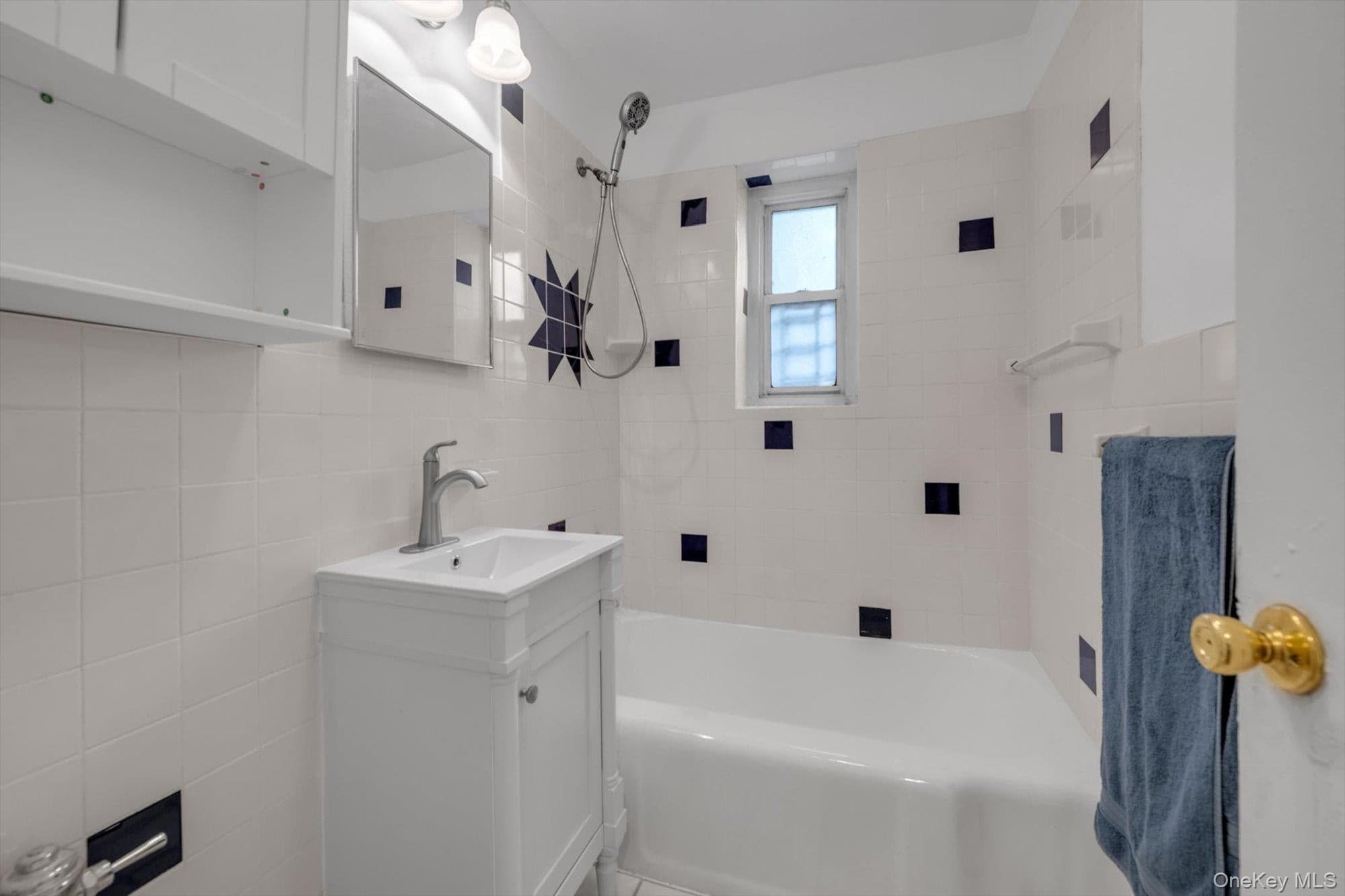 111-01 66th Road Unit: 1C thumbnail 9