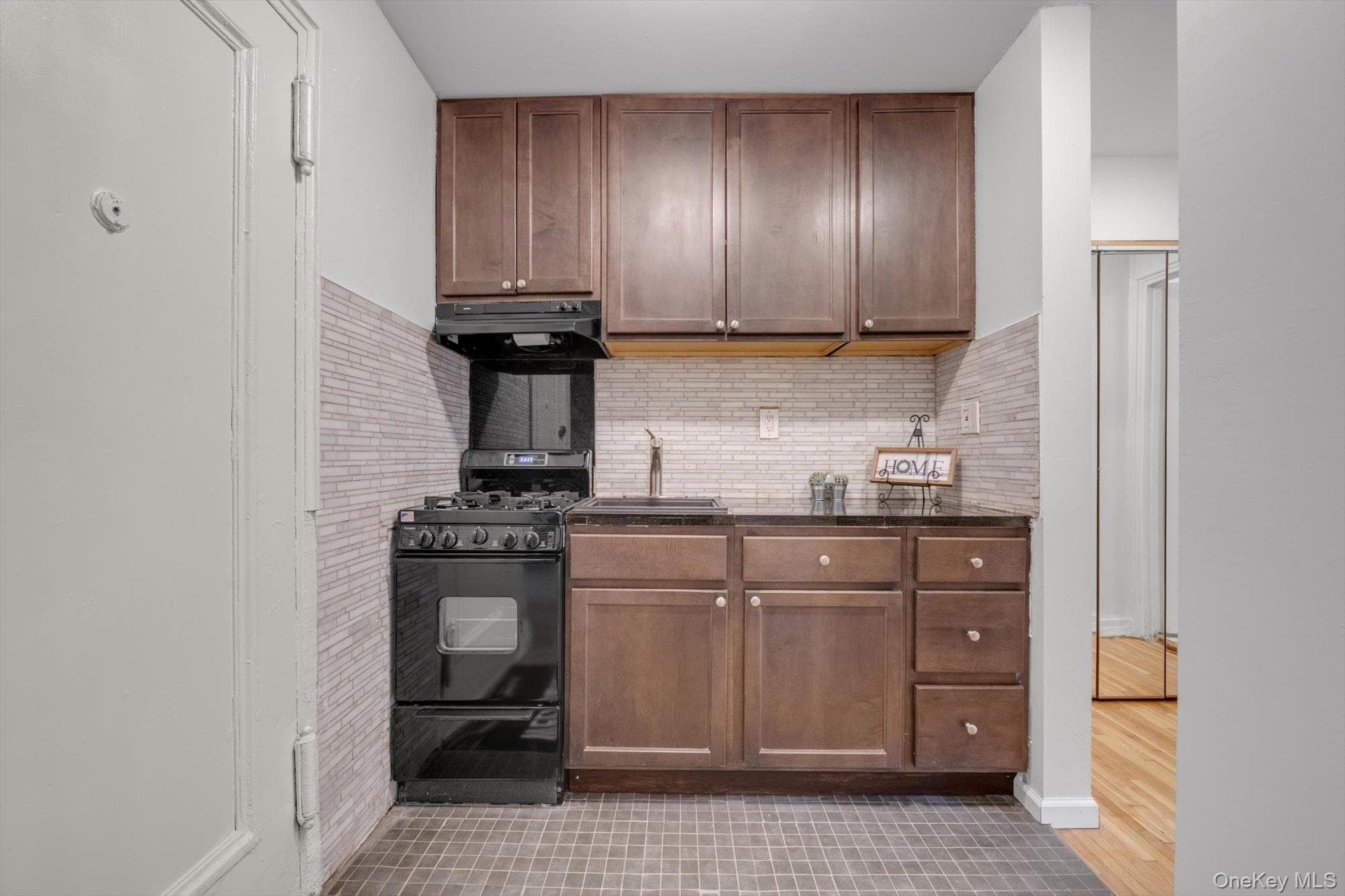 111-01 66th Road Unit: 1C thumbnail 4