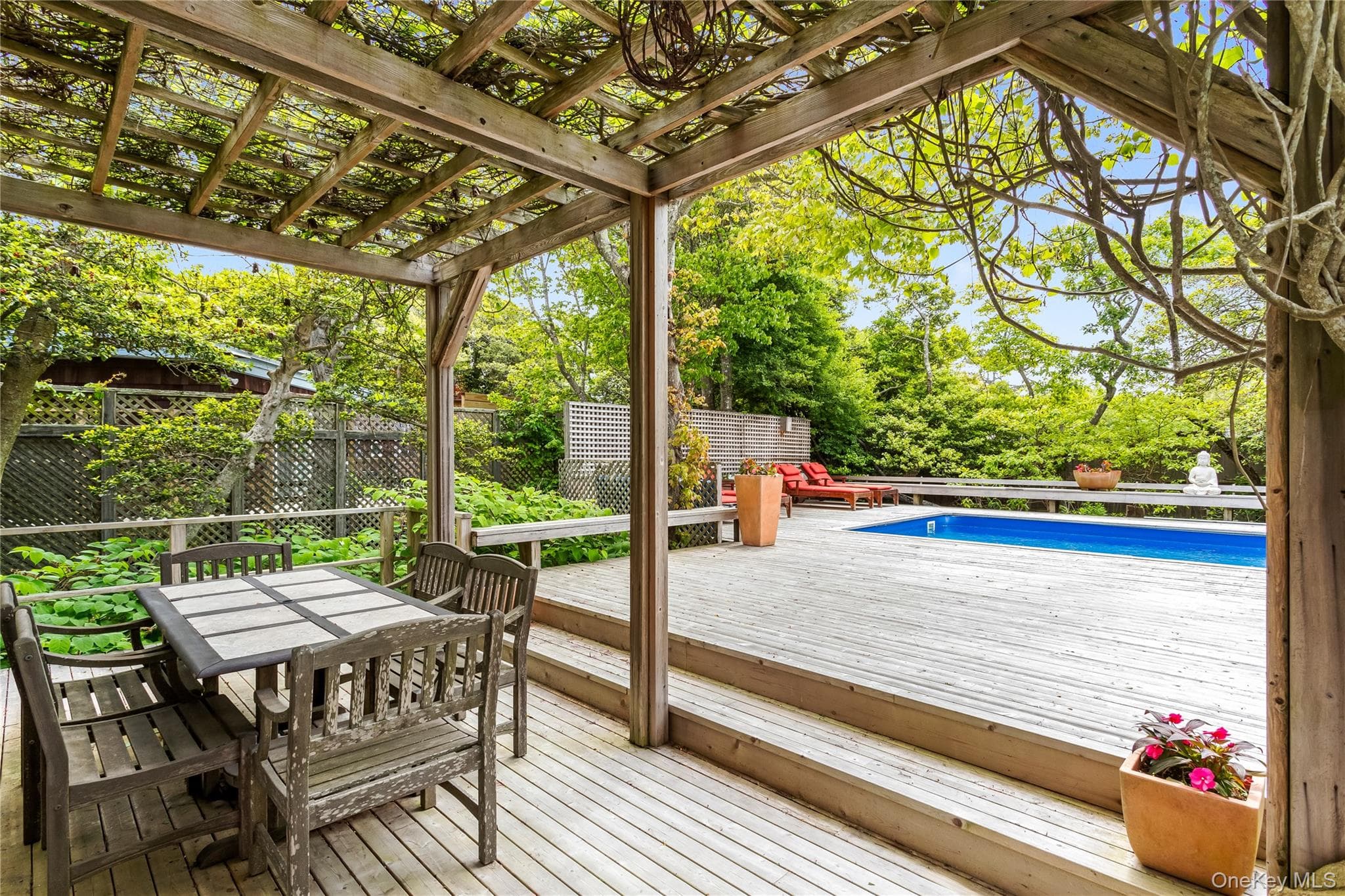 293 Bay Walk photo 1