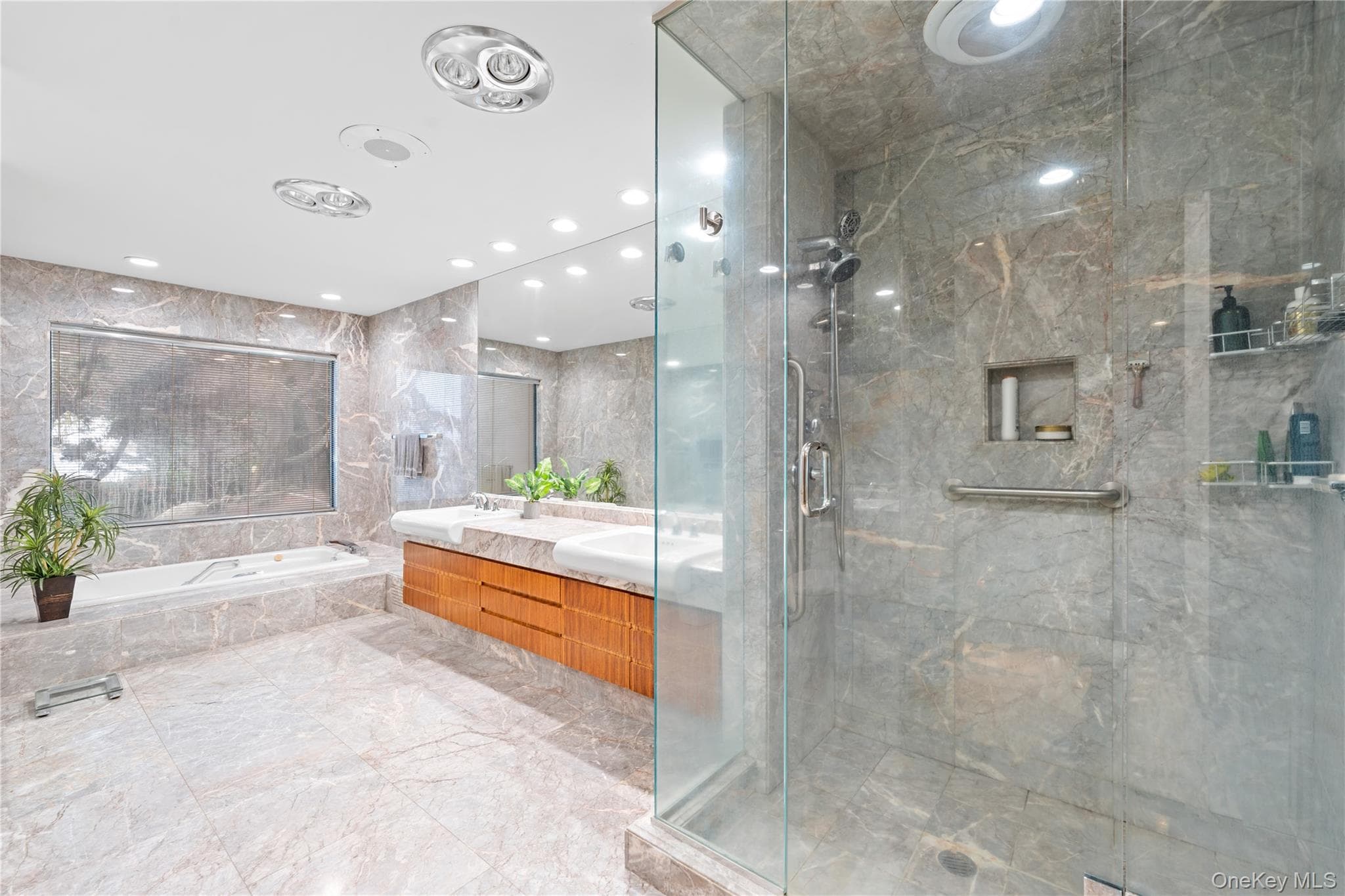 1010 Seawane Drive thumbnail 32