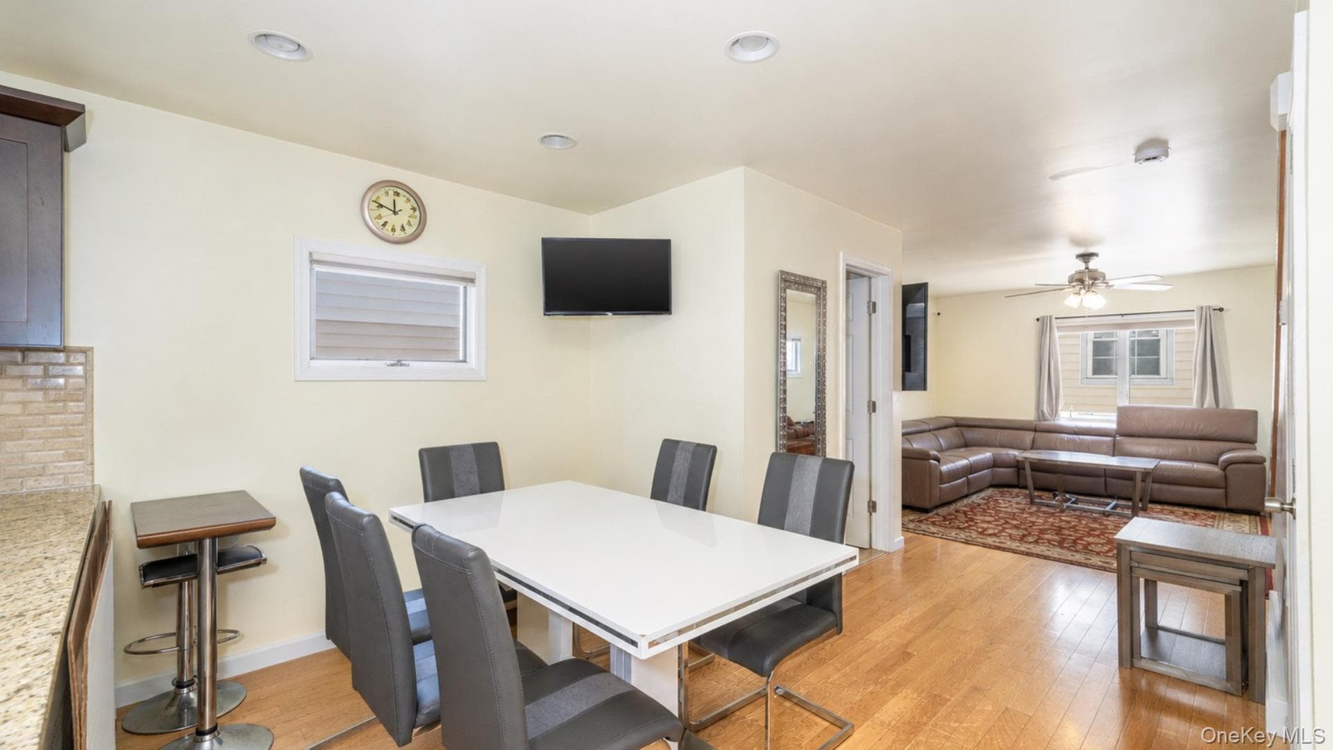 11 Schuyler Terrace thumbnail 5