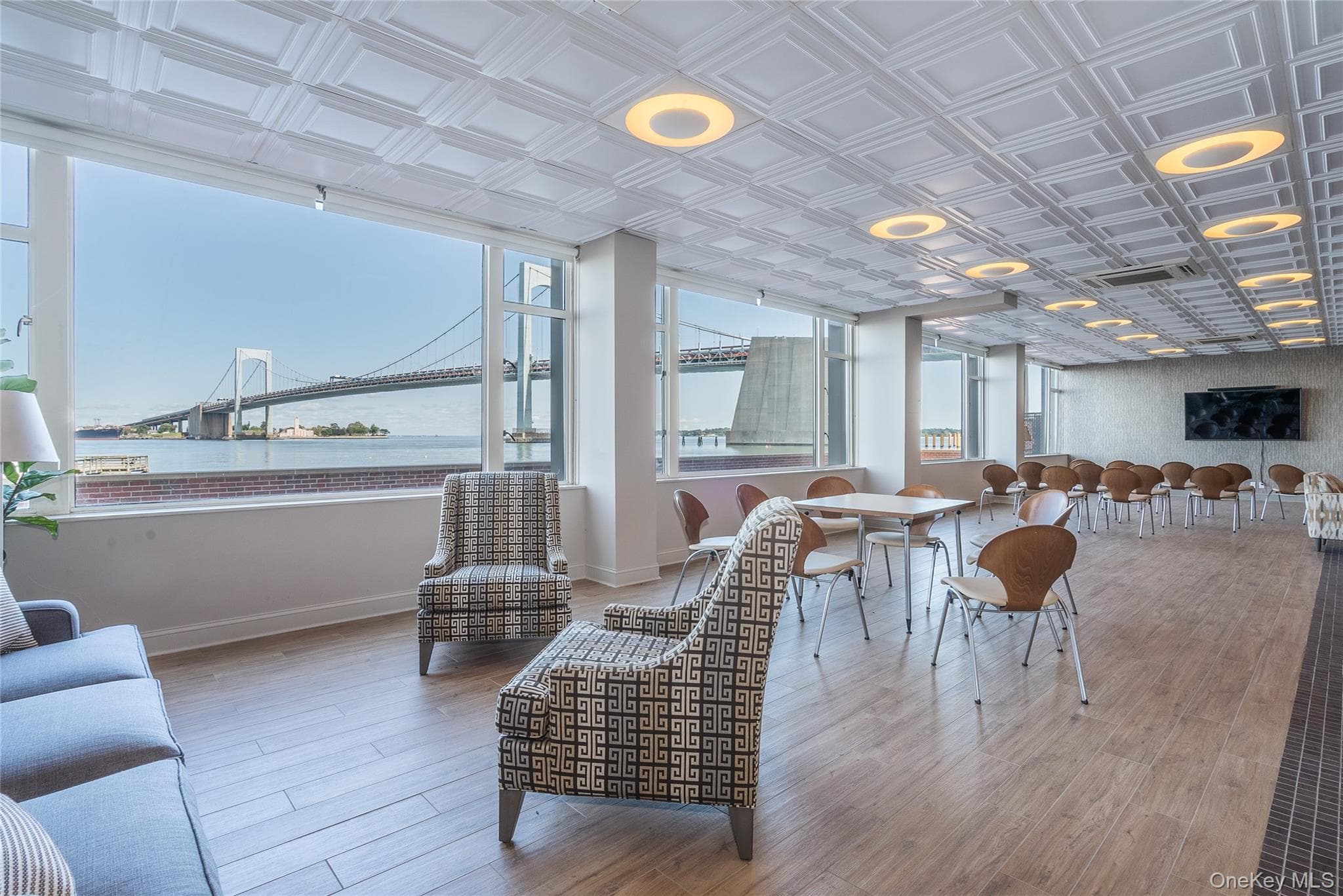 166-25 Powells Cove Boulevard Unit: 16B thumbnail 6