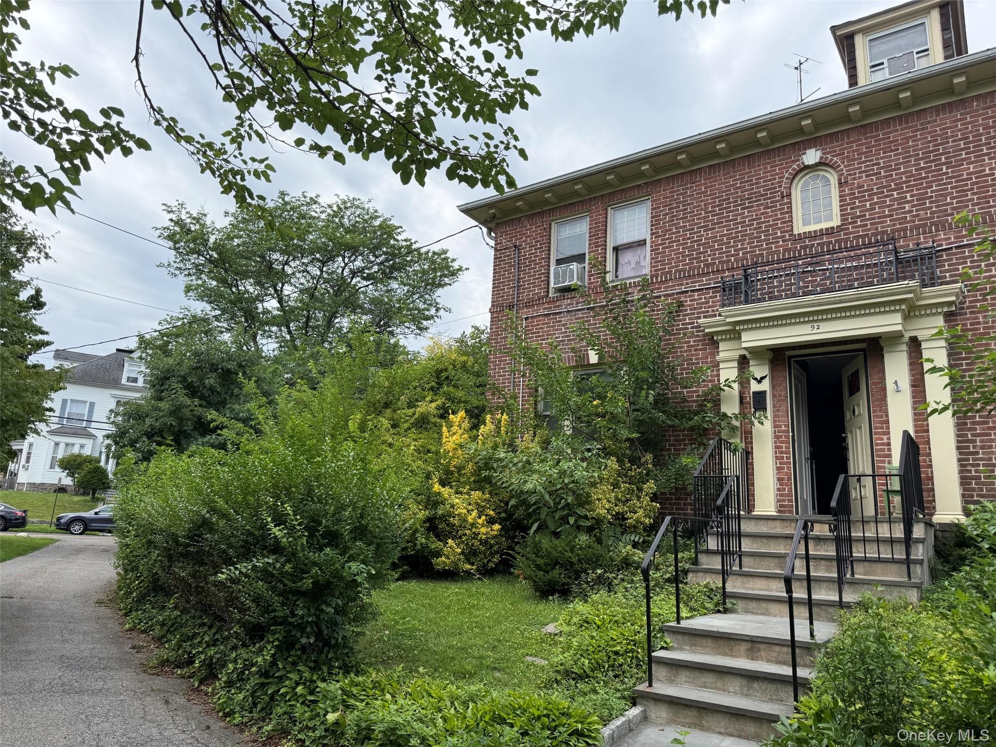 92 Woodland Avenue thumbnail 3
