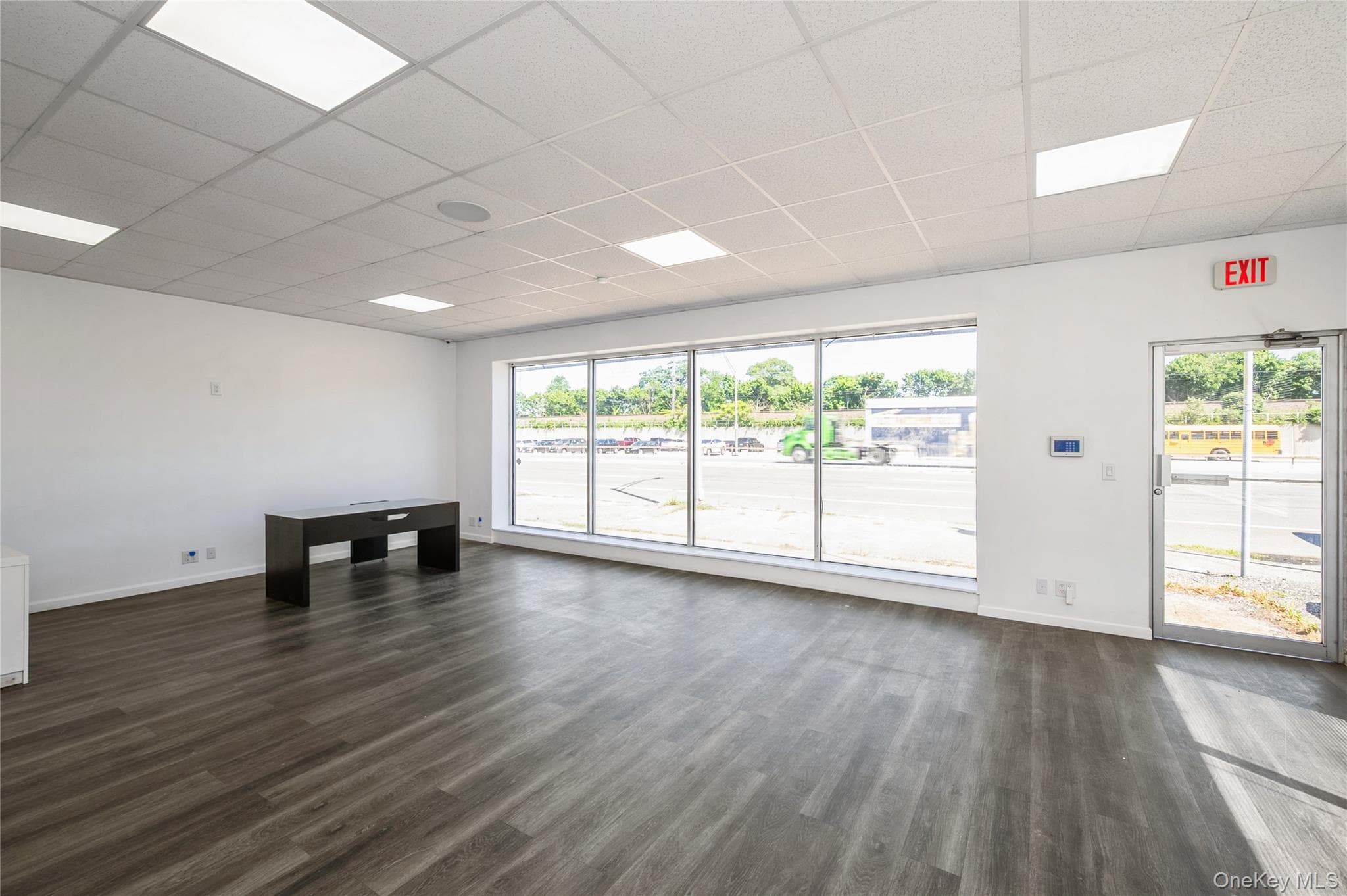 2846 Sunrise Highway thumbnail 6