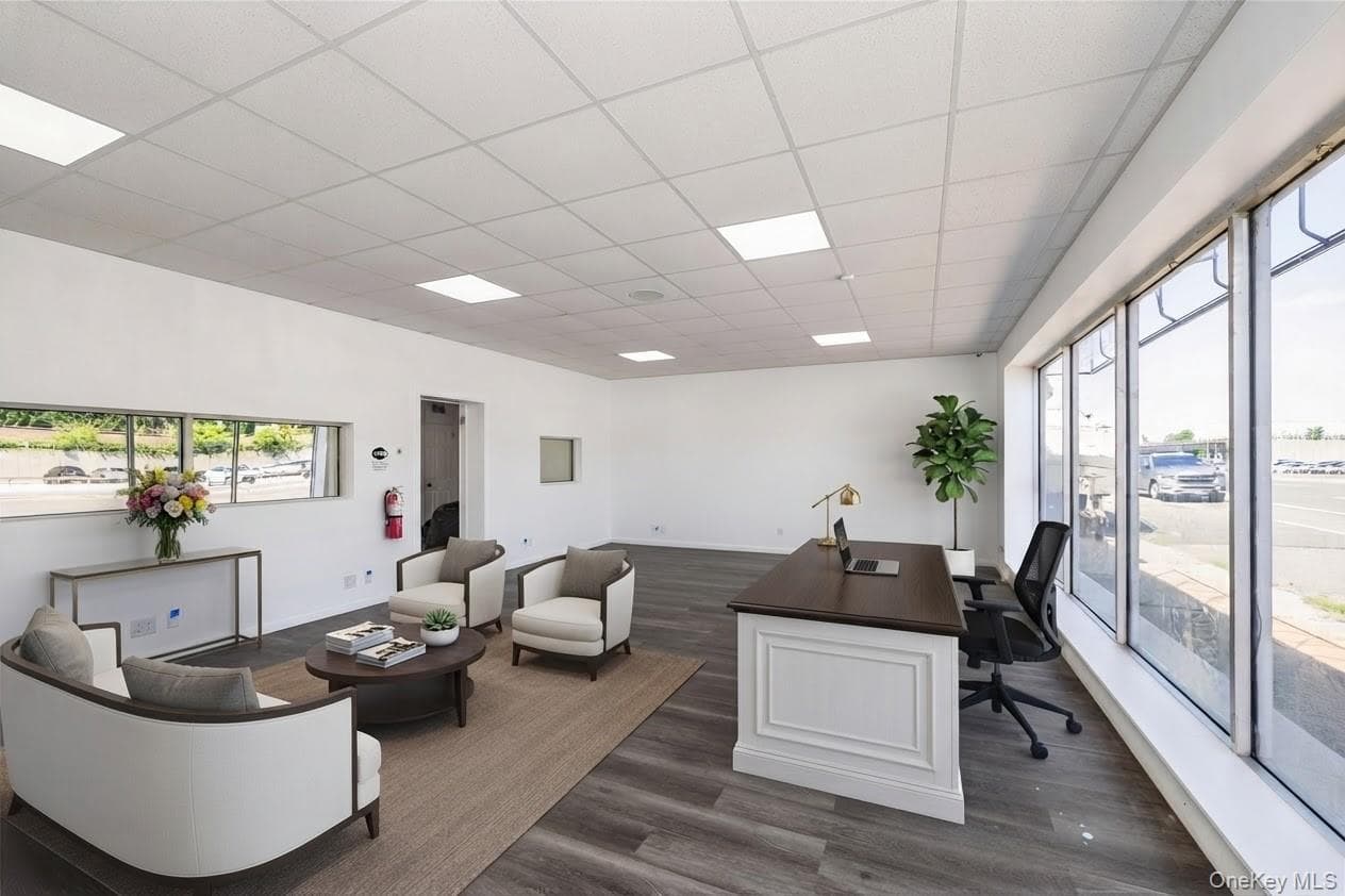 2846 Sunrise Highway thumbnail 5