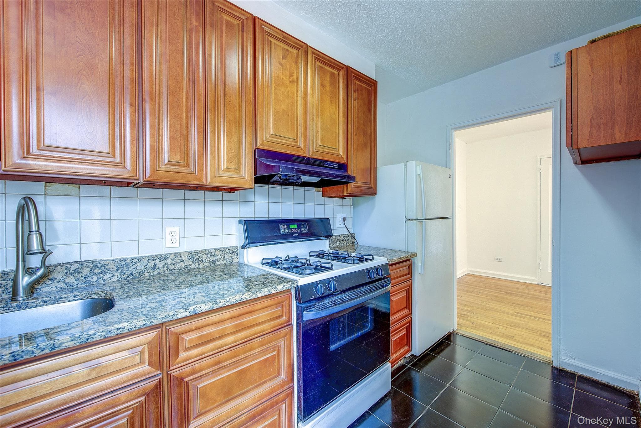 34-20 78th Street Unit: 4J thumbnail 11