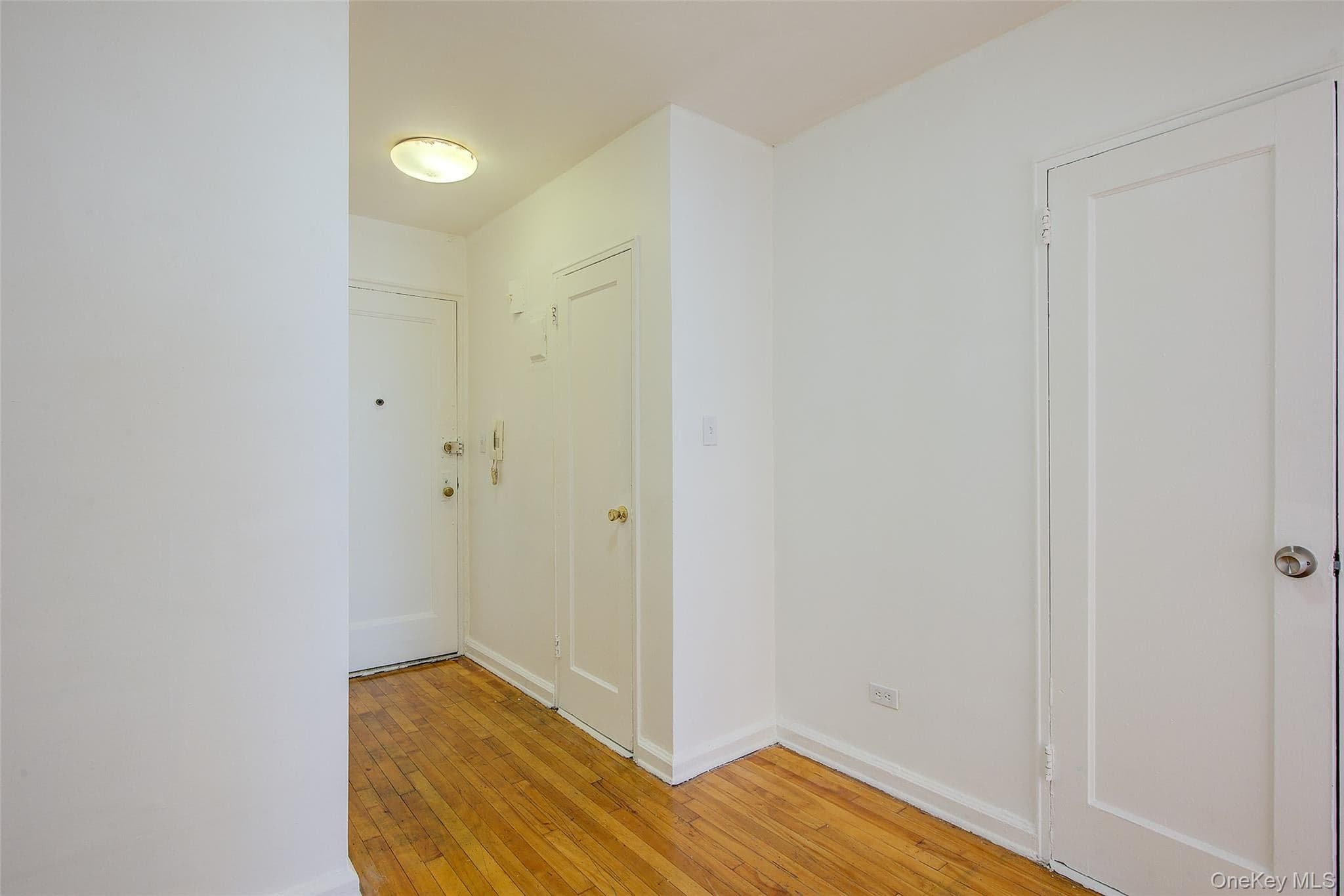 34-20 78th Street Unit: 4J thumbnail 8