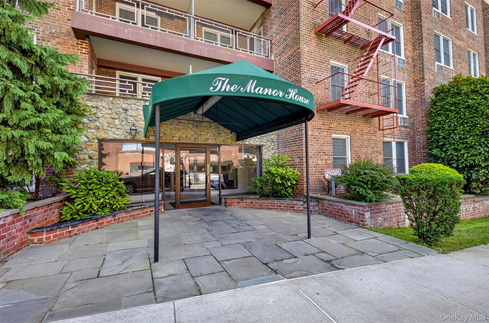 241-20 Northern Blvd Blvd Unit: 3P photo 1