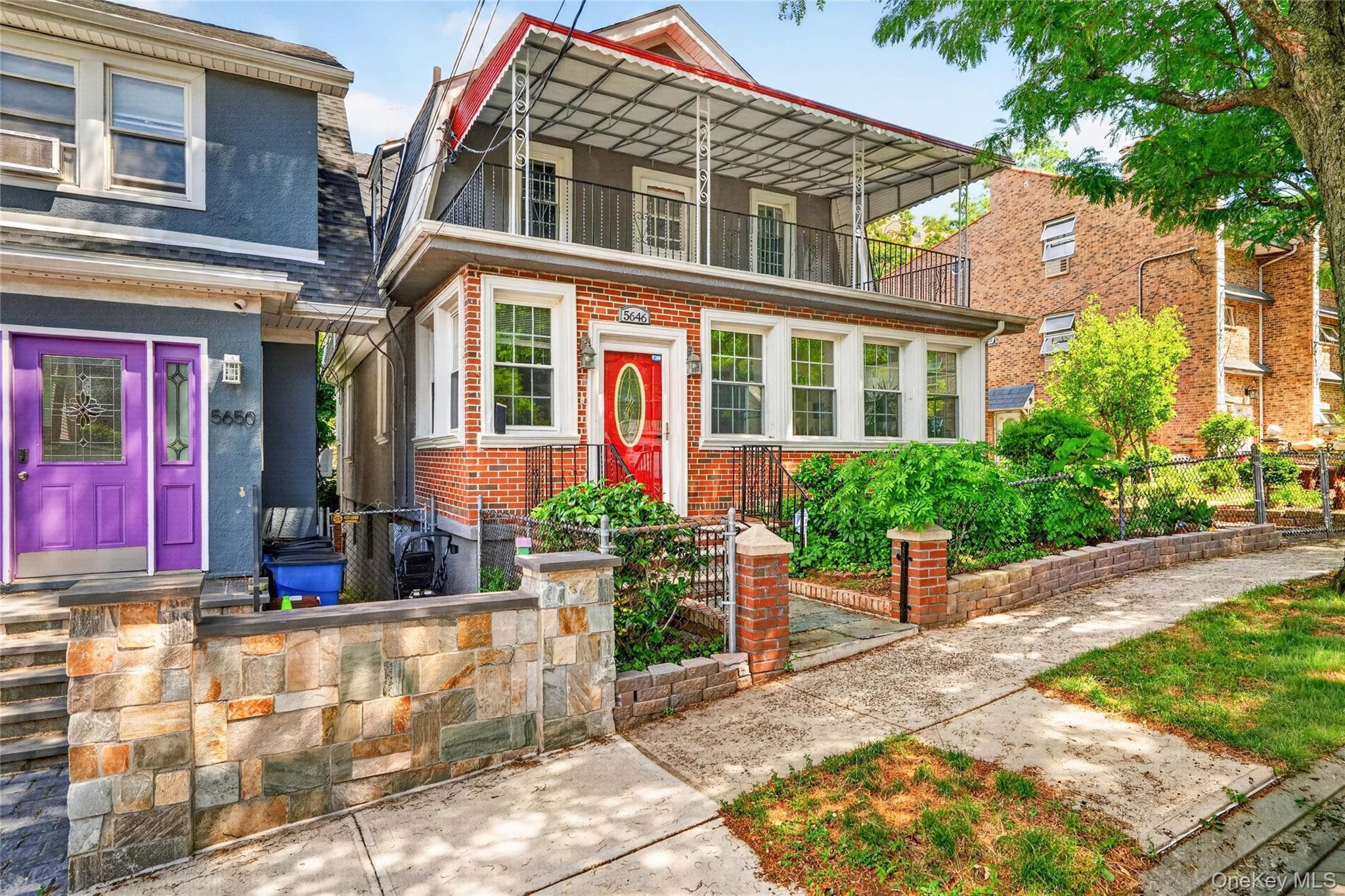5646 Post Road photo 1