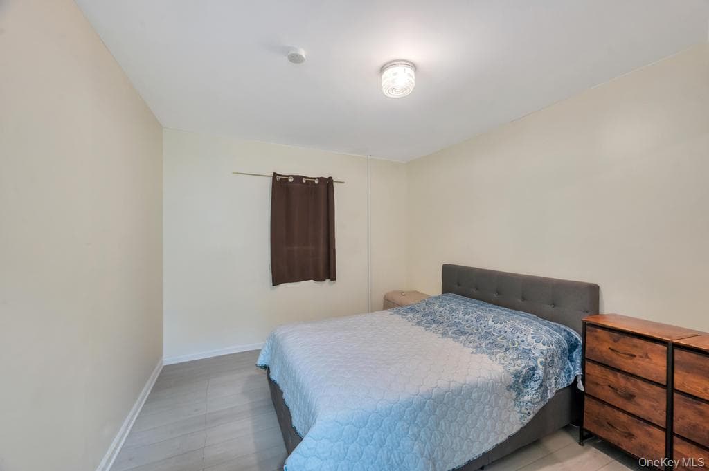 252 Woodbine Street thumbnail 30