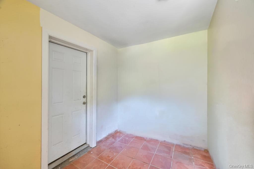 252 Woodbine Street thumbnail 36