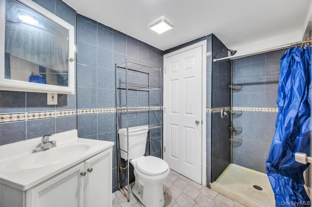 252 Woodbine Street thumbnail 35