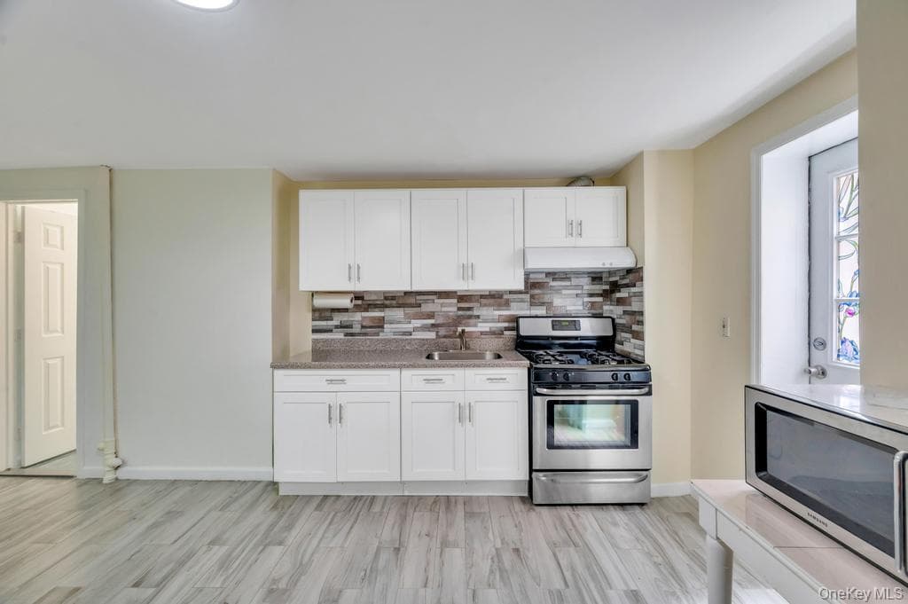 252 Woodbine Street thumbnail 26
