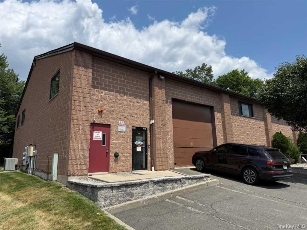 351 Spook Rock Road, Suffern