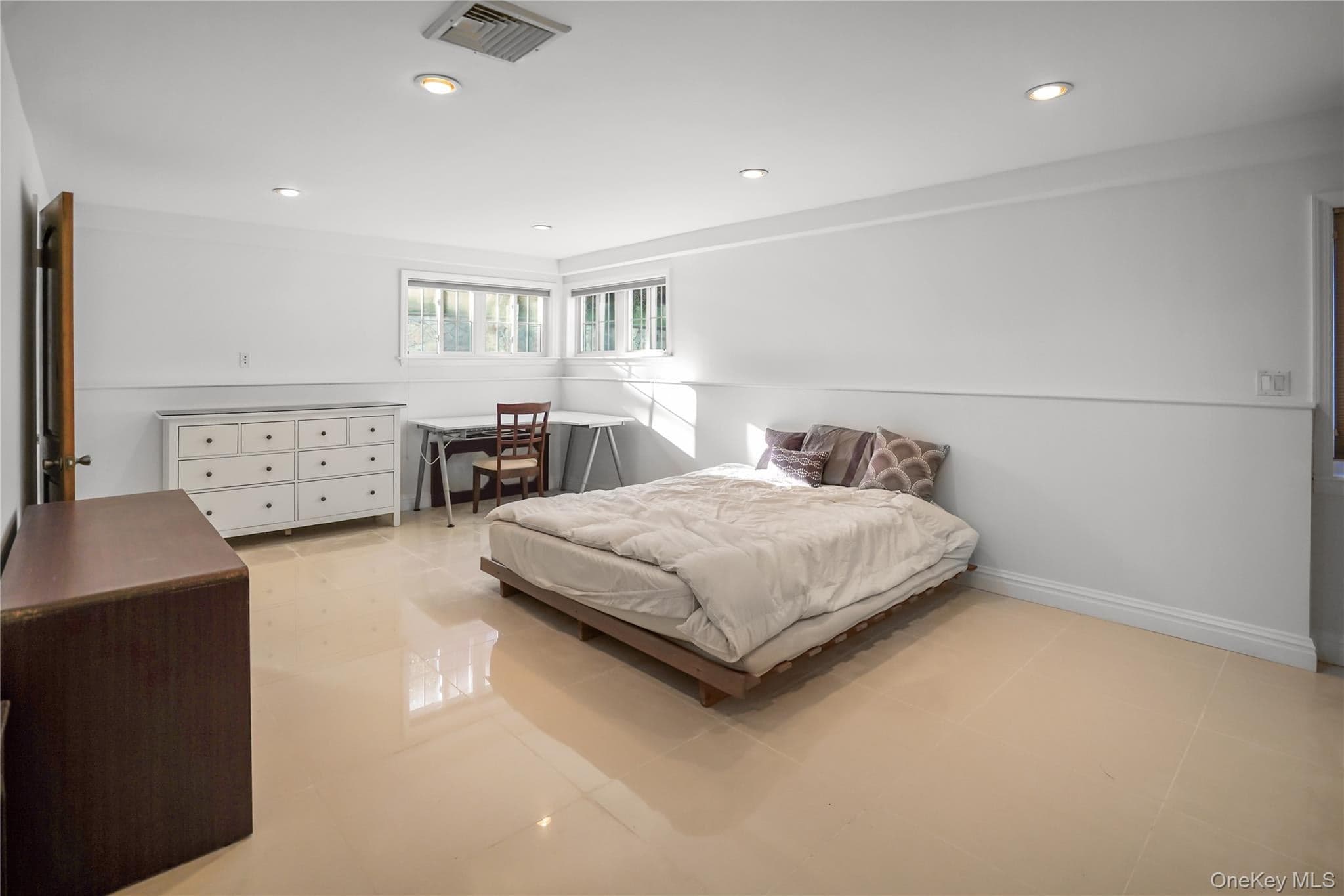 39 Oakdale Road thumbnail 16