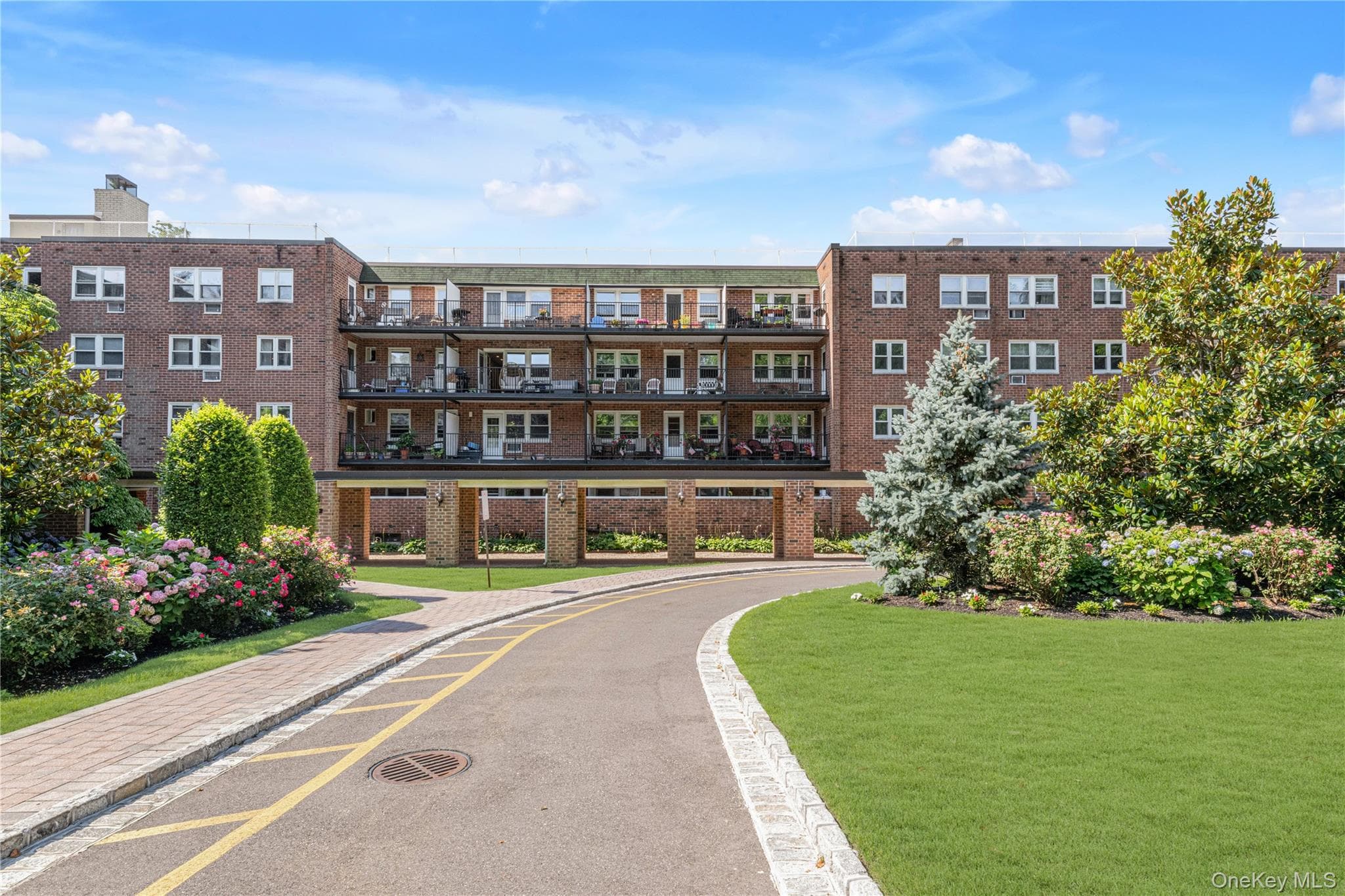 32 Pearsall Avenue Unit: 3F photo 1