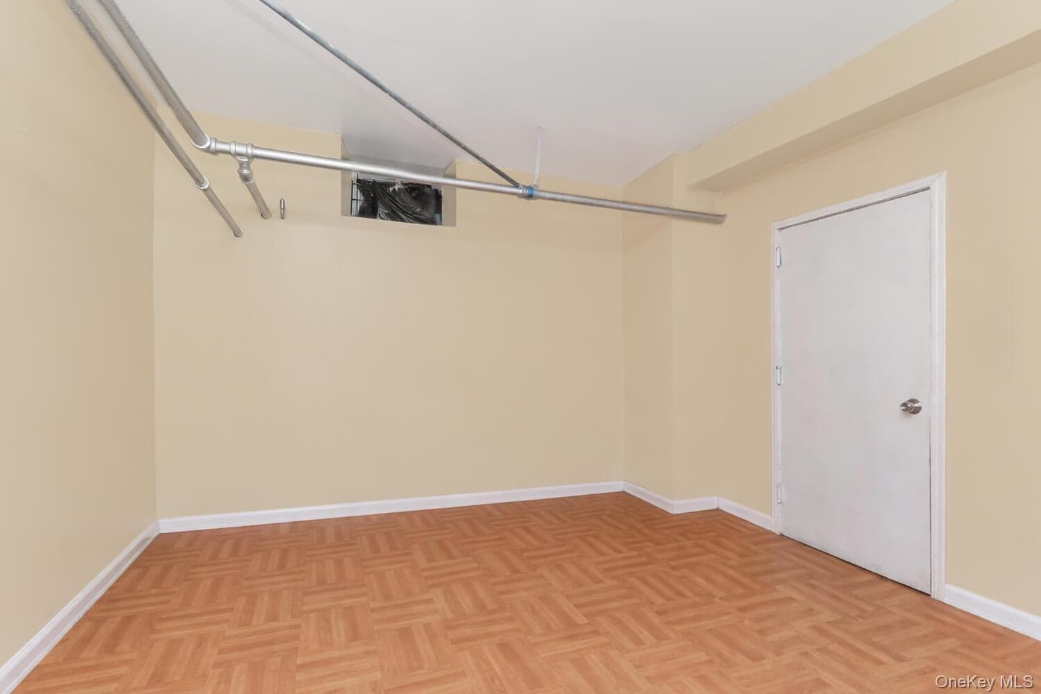 210 W 179th Street thumbnail 21