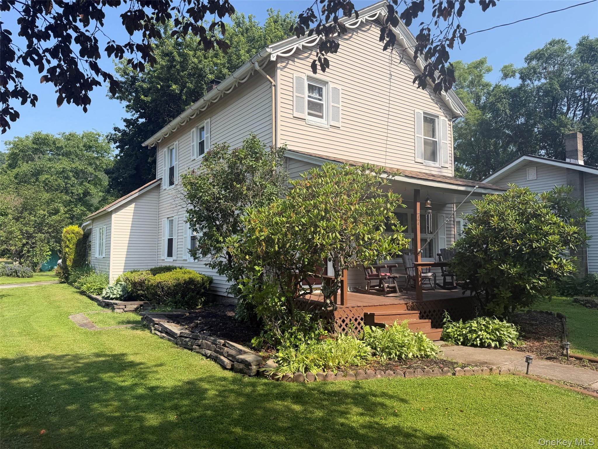 77 Rockland Road thumbnail 2