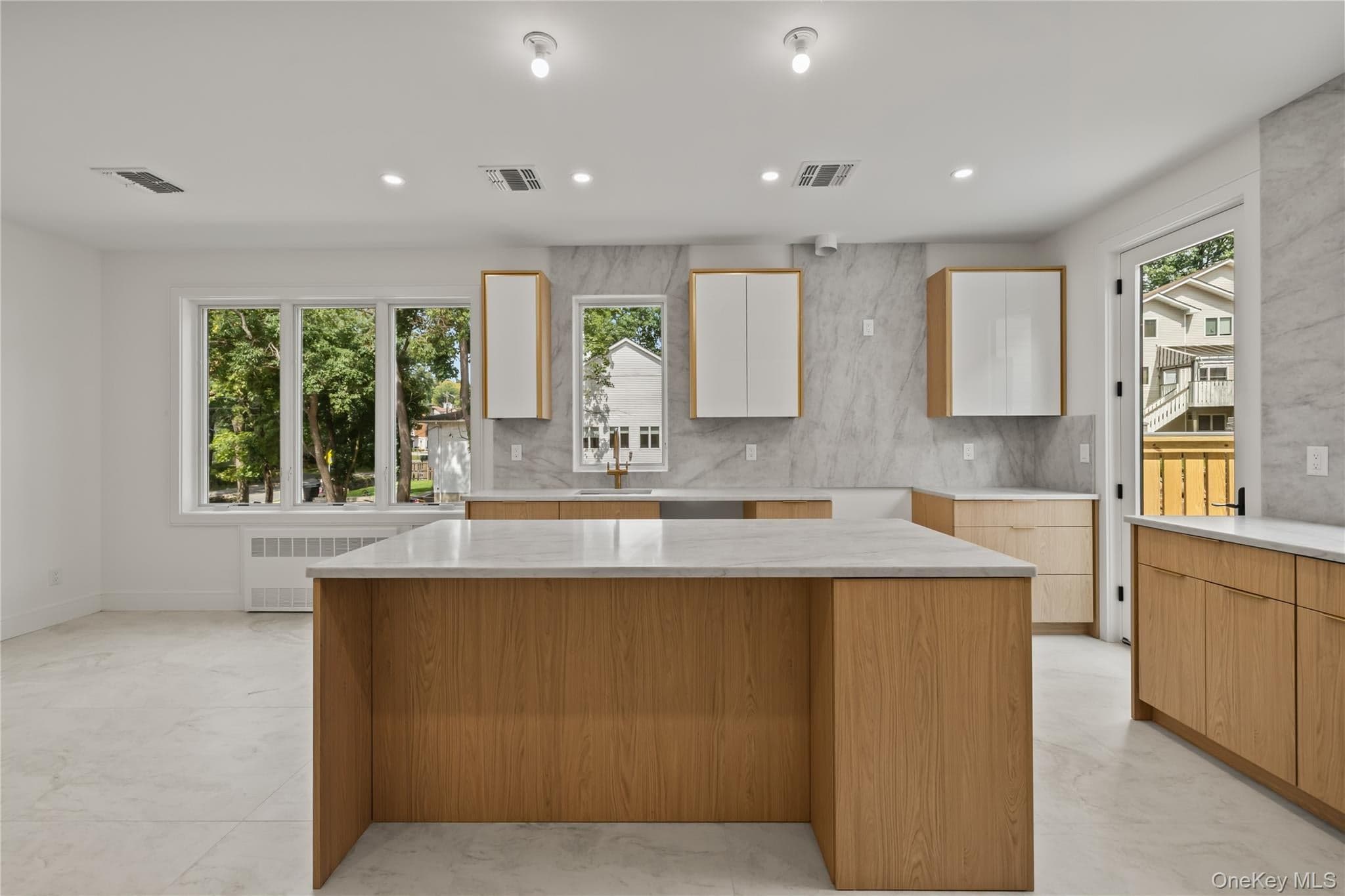 41 Saddle River Road Unit: 202 thumbnail 15
