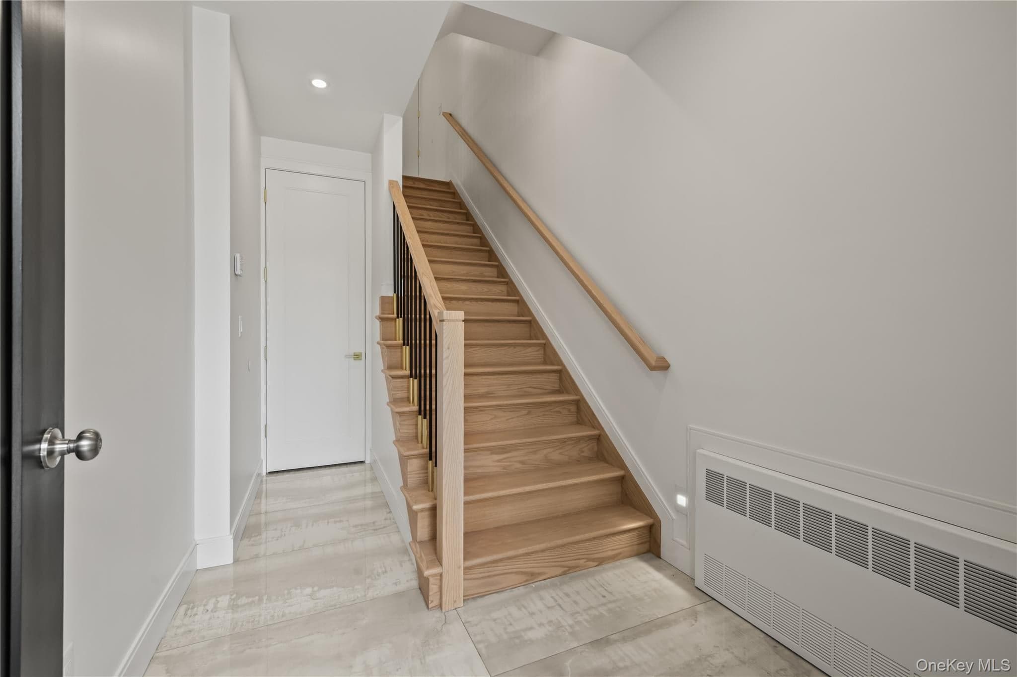 41 Saddle River Road Unit: 202 thumbnail 5