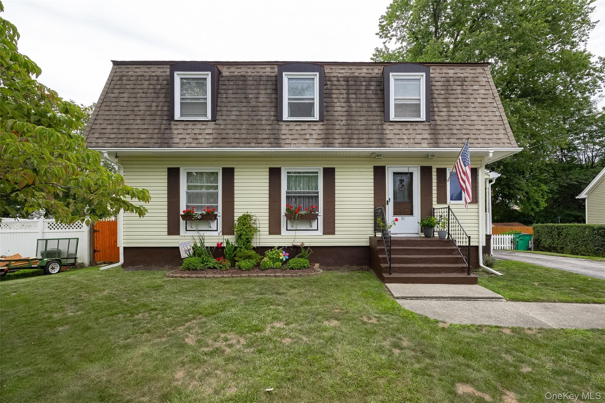 91 Maple Street, Beacon