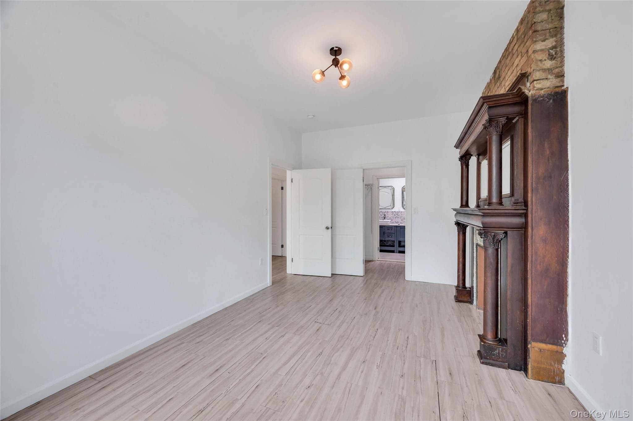 330 E 198th Street thumbnail 22
