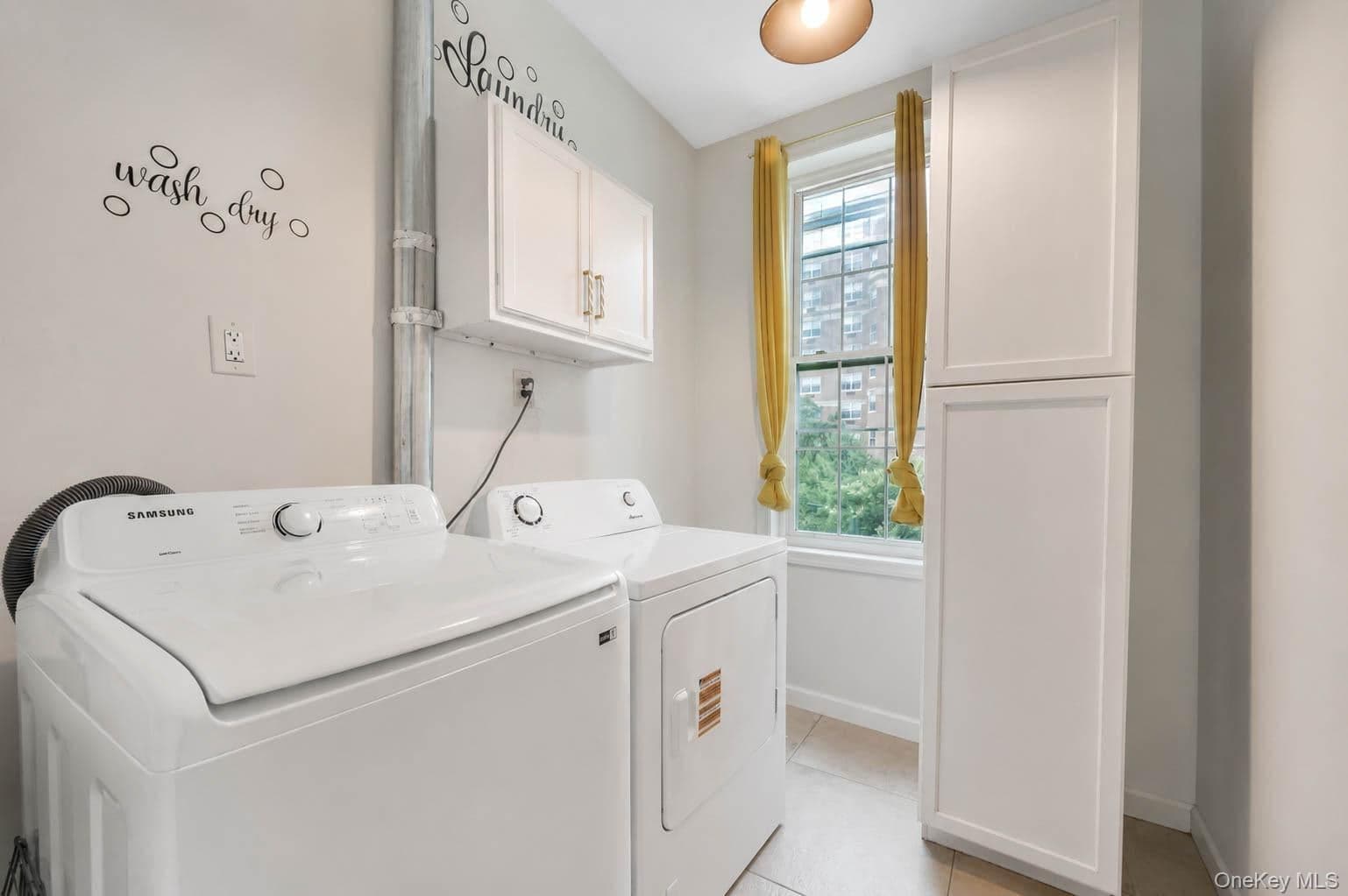 330 E 198th Street thumbnail 32