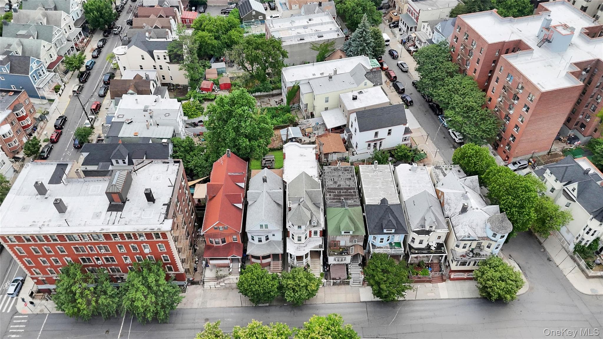 330 E 198th Street thumbnail 2