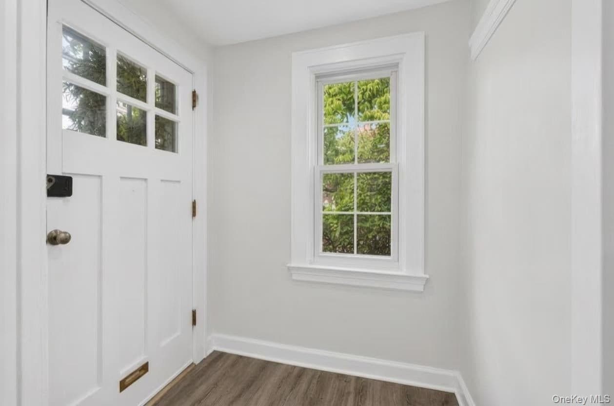 26 Van Nostrand Court thumbnail 4