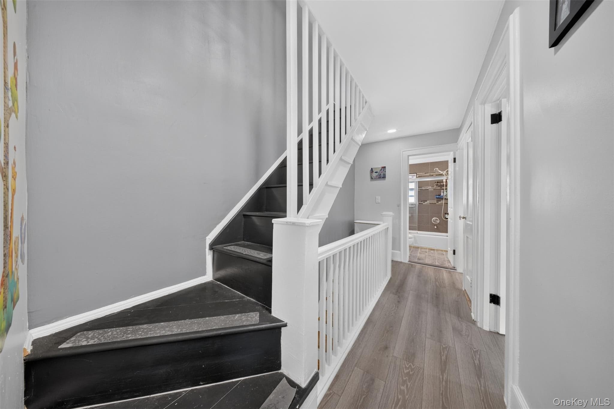 26 Van Nostrand Court thumbnail 23