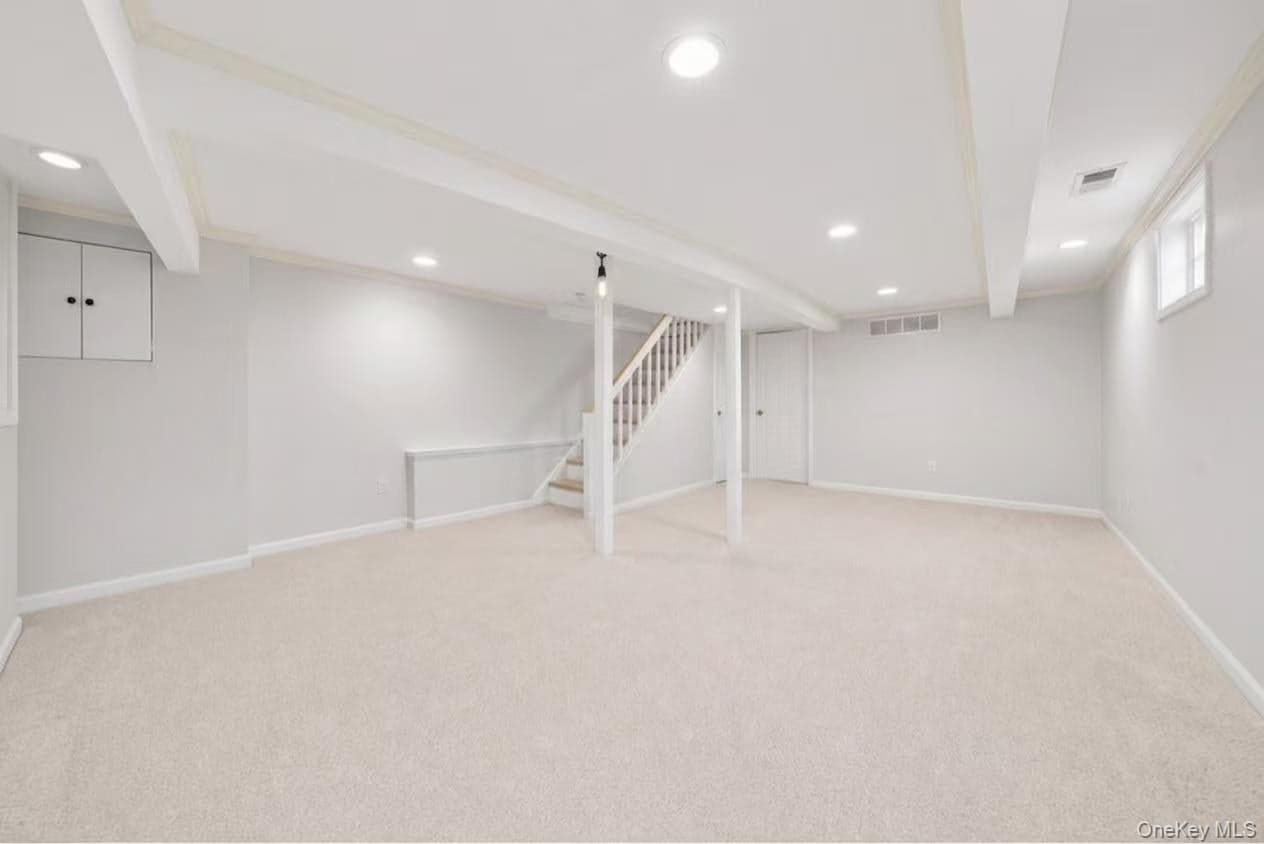 26 Van Nostrand Court thumbnail 26