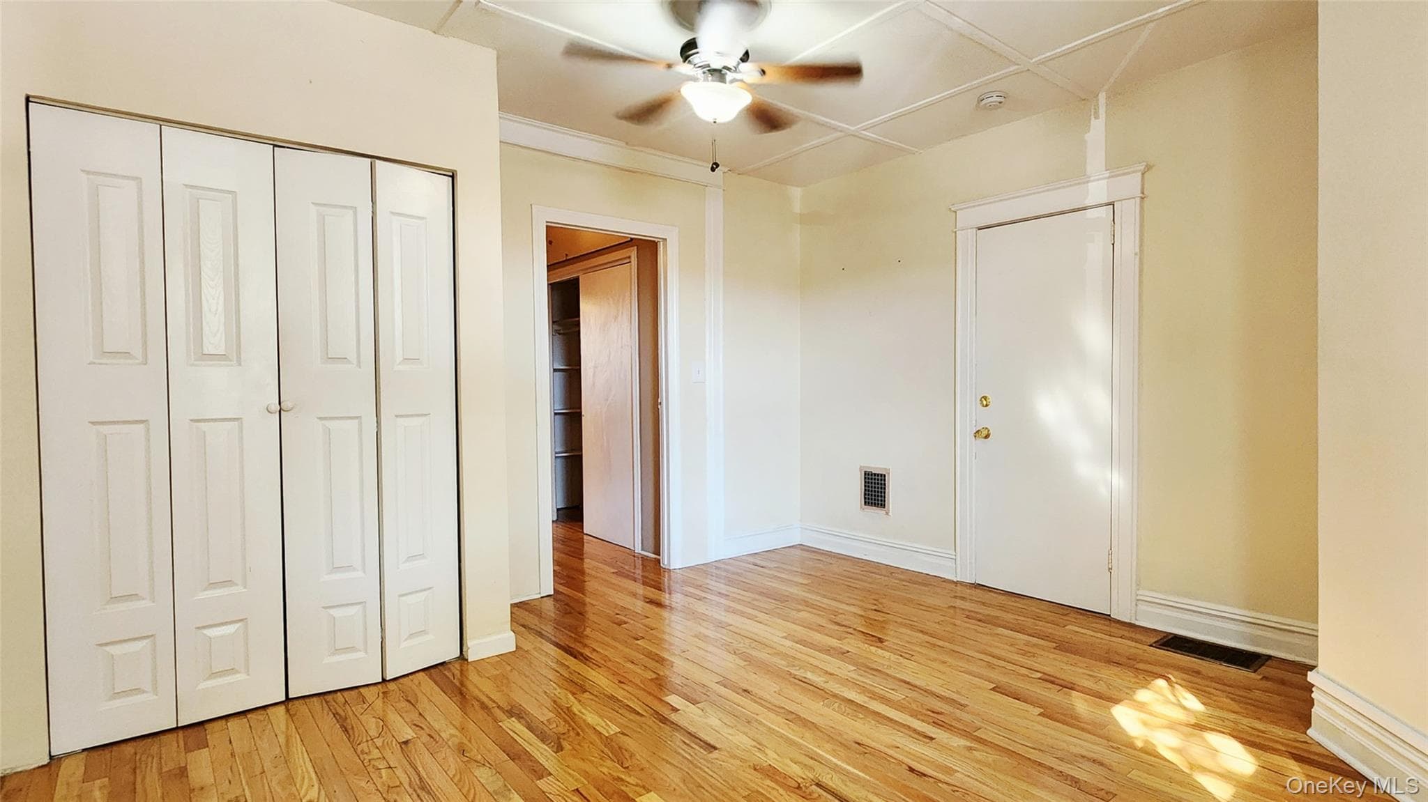 6431 Admiral Avenue thumbnail 5