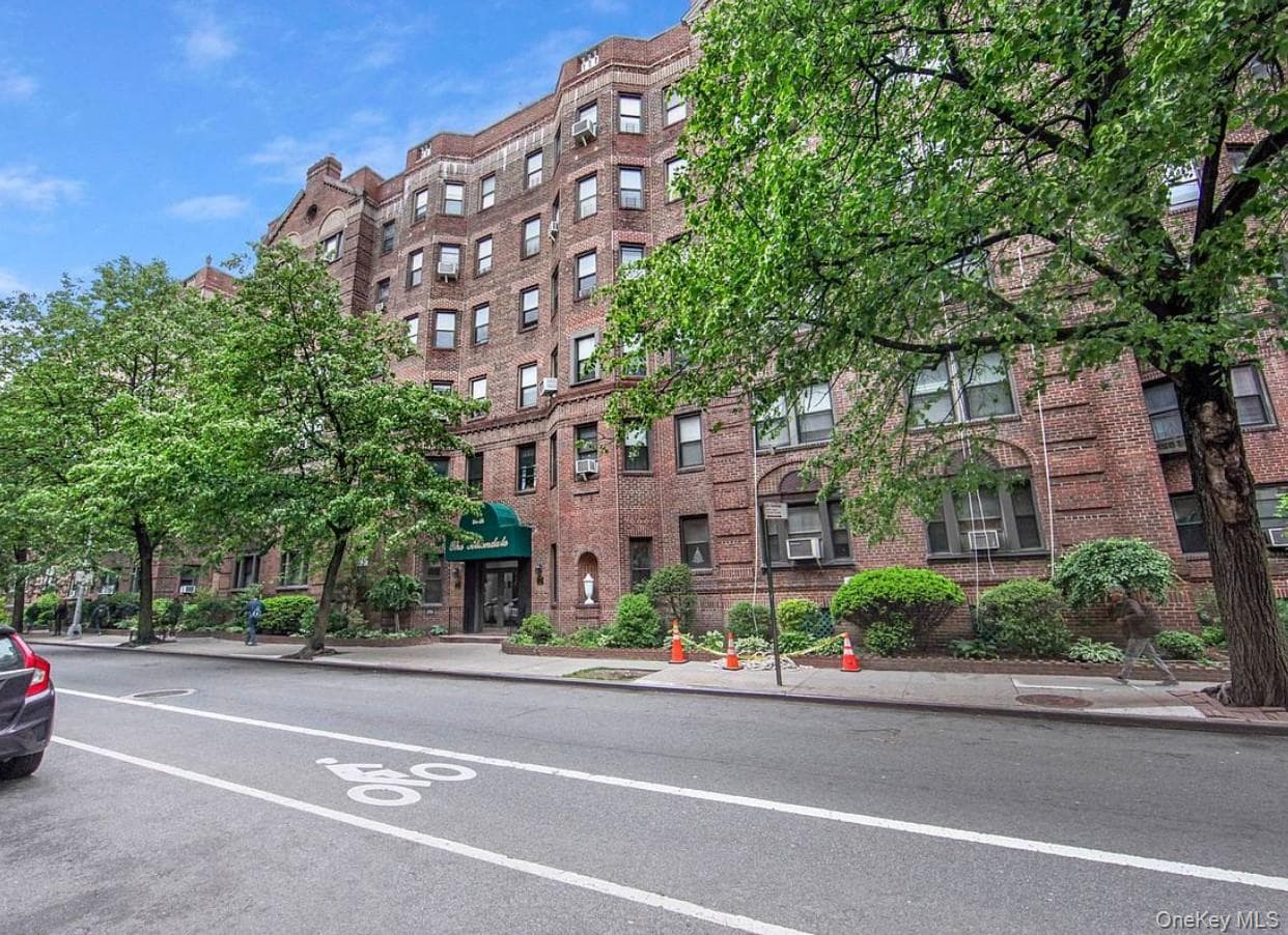 34-24 82nd. Street Unit: 1N, Jackson Heights