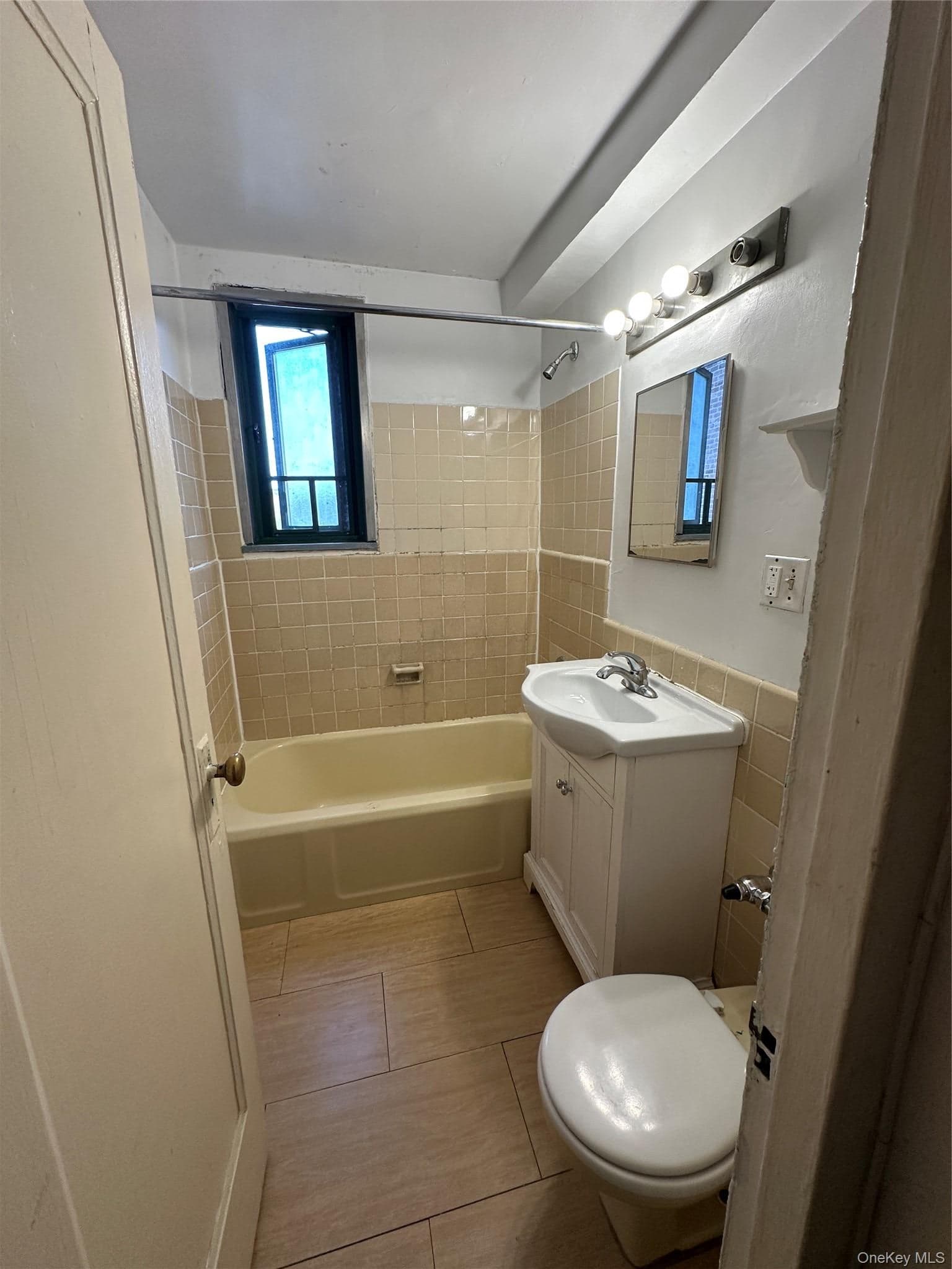 1579 Metropolitan Avenue Unit: 6H thumbnail 17