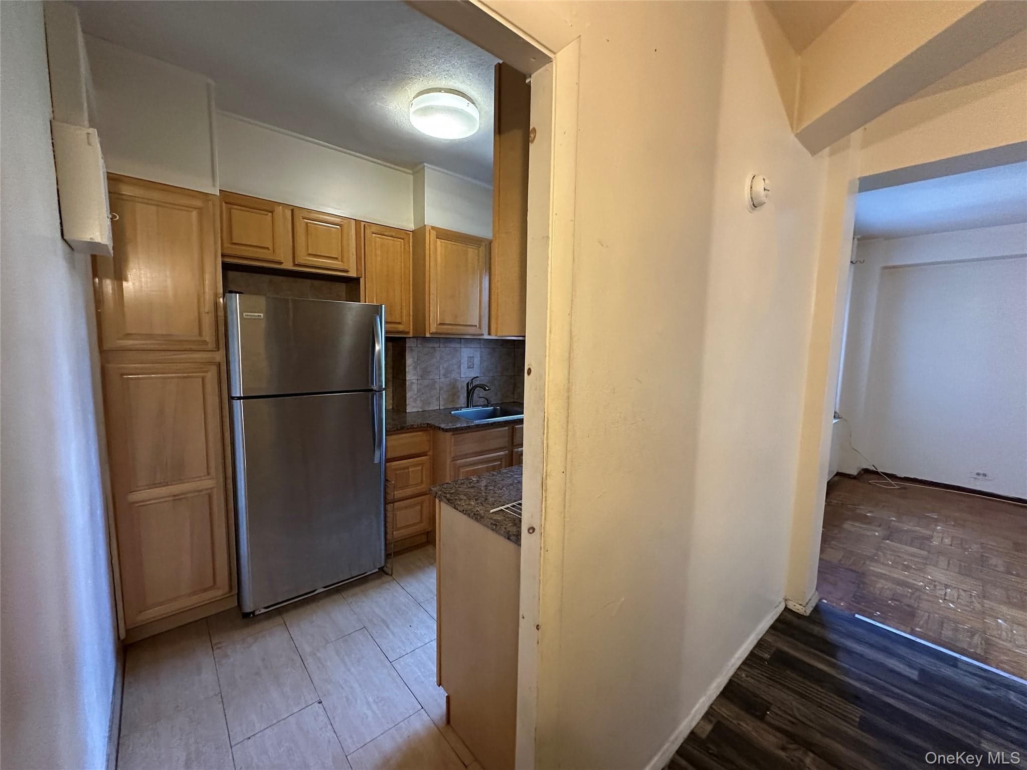 1579 Metropolitan Avenue Unit: 6H thumbnail 3