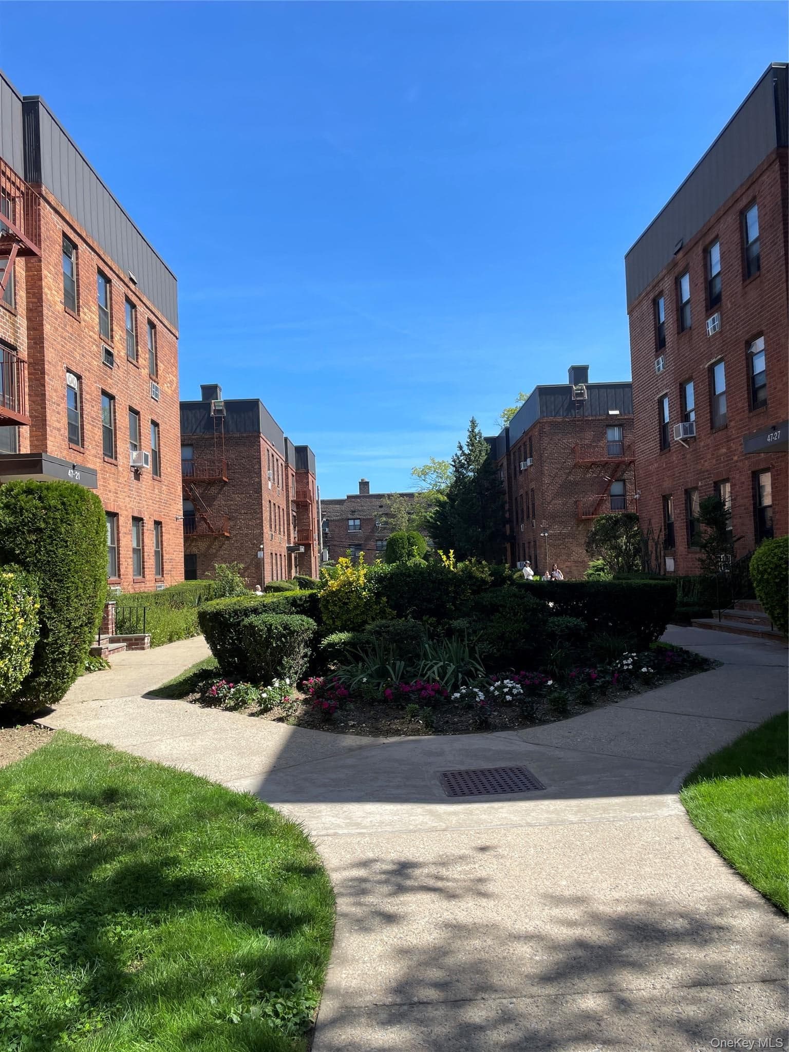 215-40 47 Avenue Ave Unit: 3B thumbnail 9