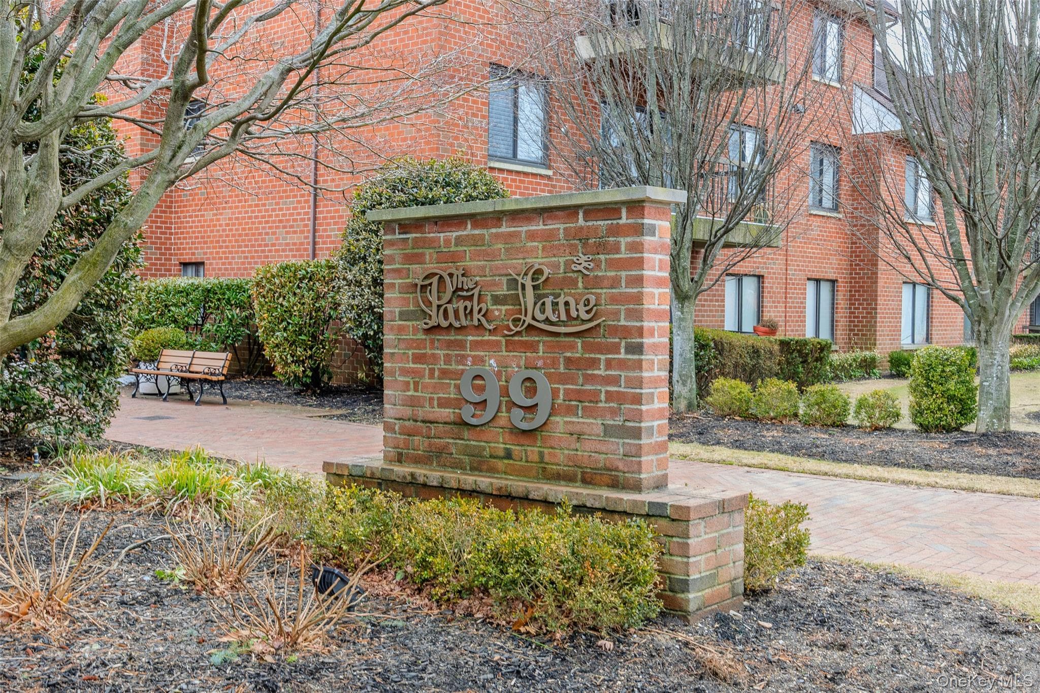99 S Park Avenue Unit: 28 thumbnail 2