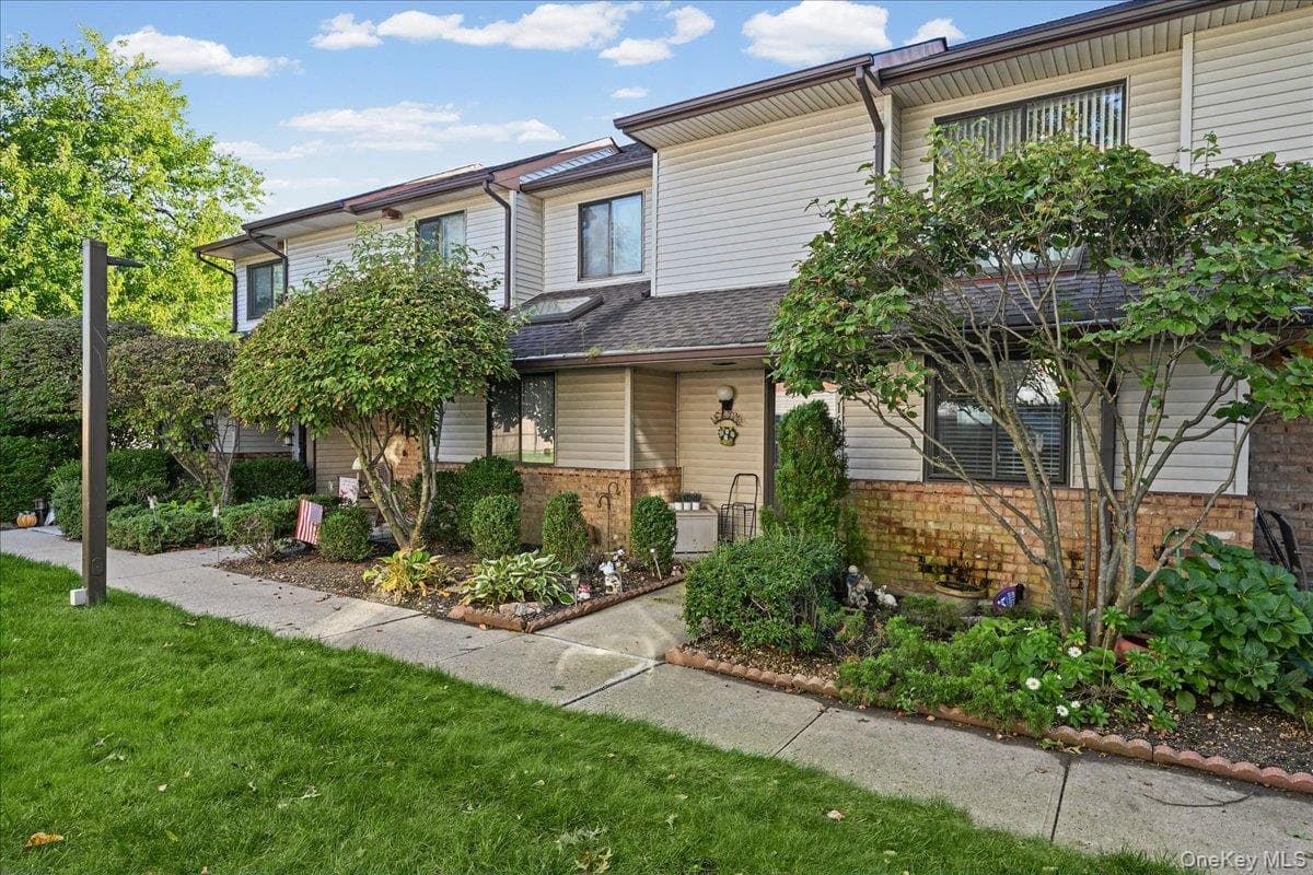 162 Laurel Lane thumbnail 4
