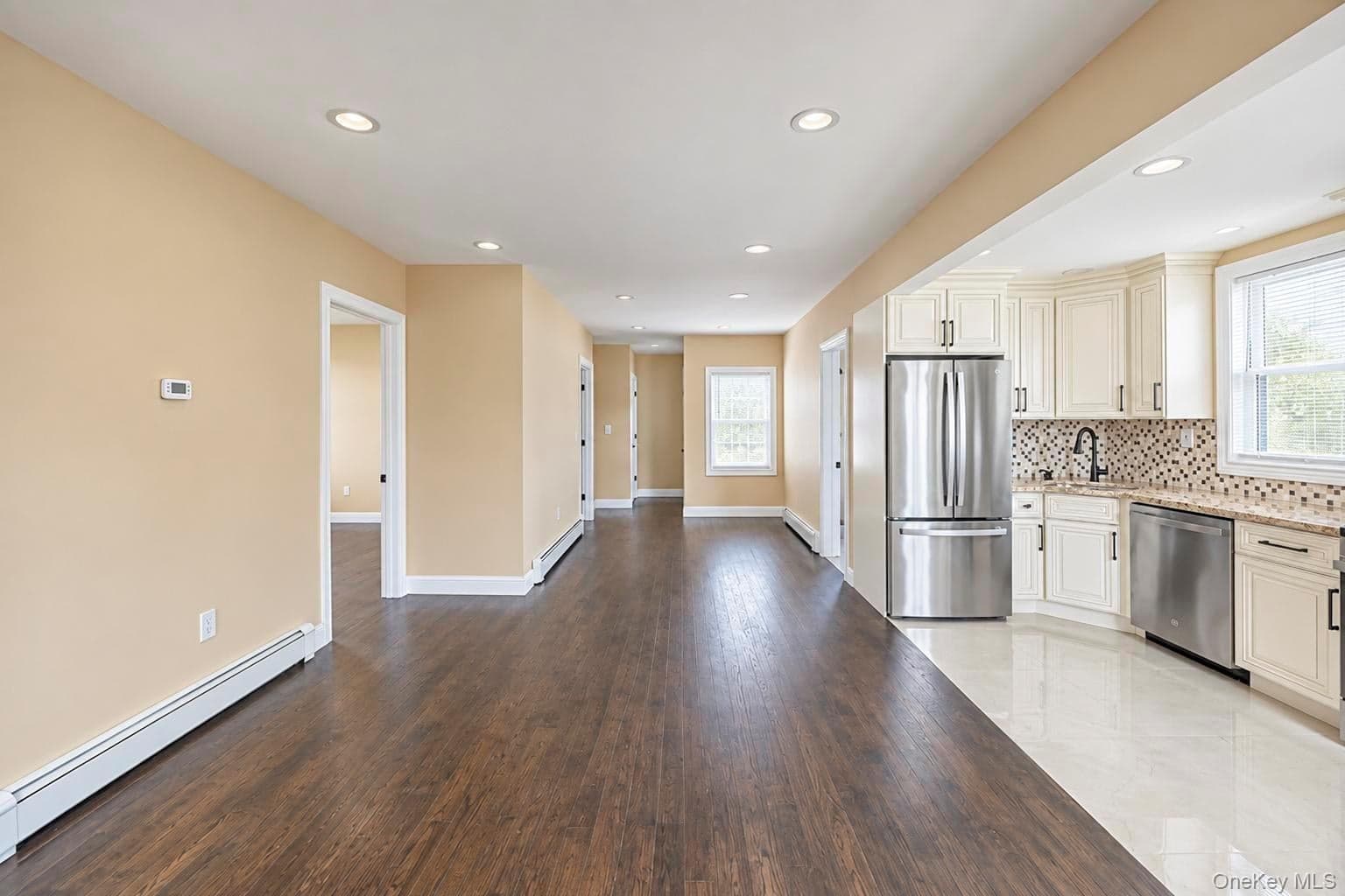236 Plainview Road thumbnail 6