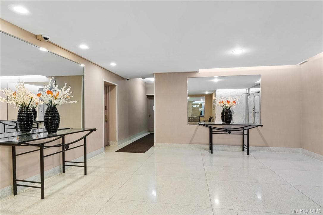 525 W 236 Street Unit: 5B thumbnail 2