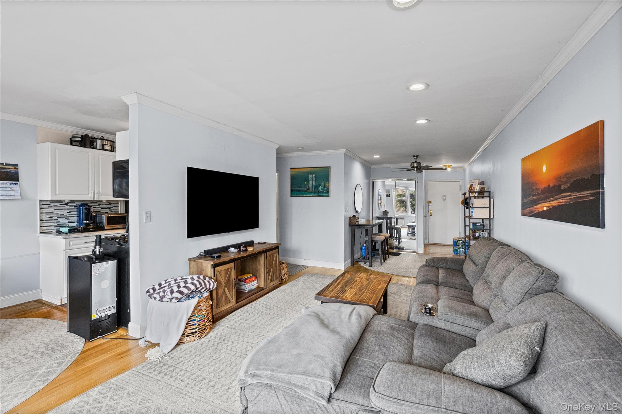 1 E Broadway Unit: 3D thumbnail 20