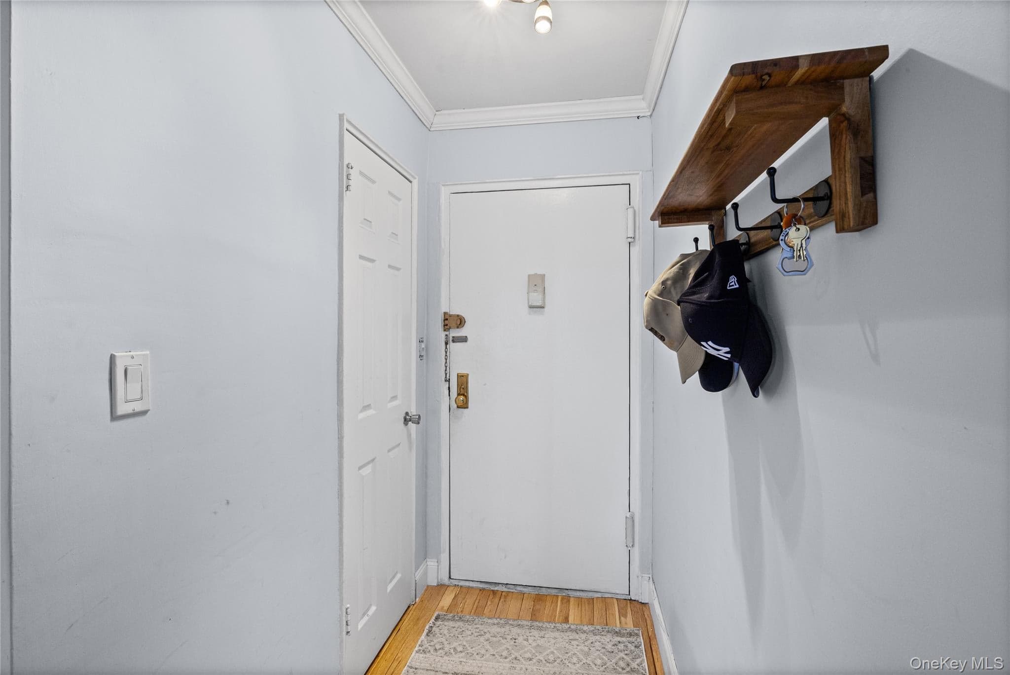 1 E Broadway Unit: 3D thumbnail 8