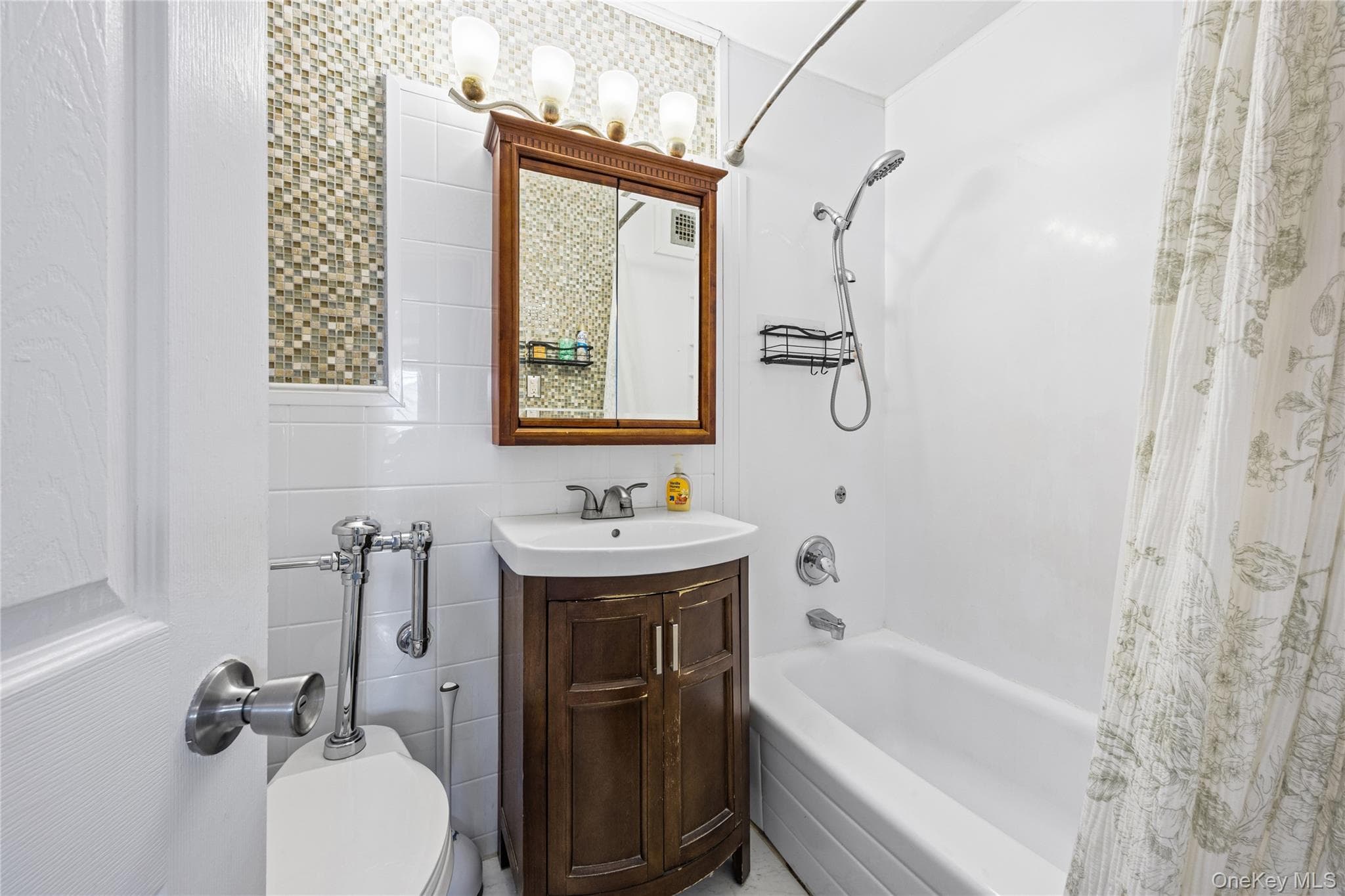1 E Broadway Unit: 3D thumbnail 24