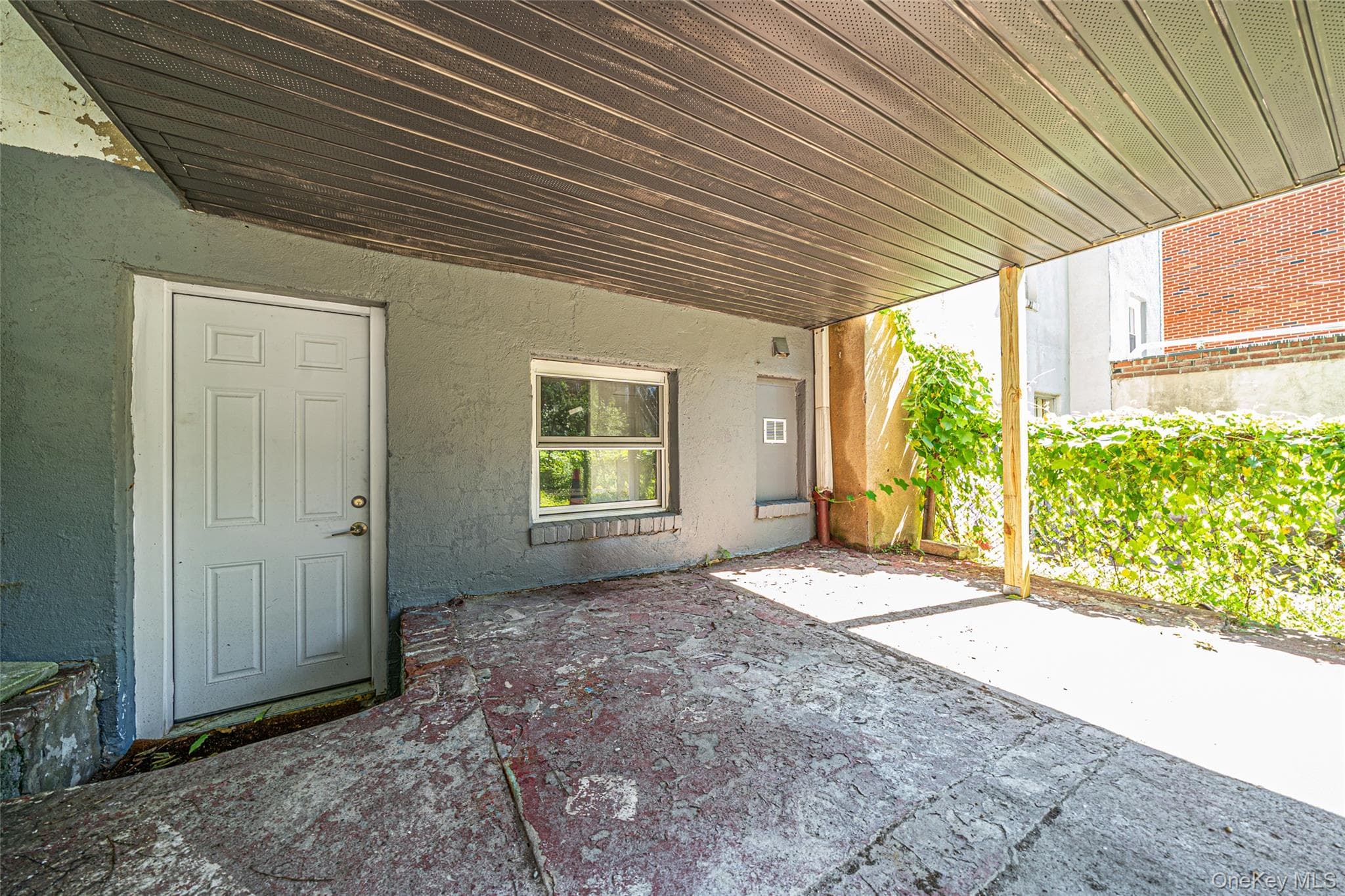 1010 E 230th Street thumbnail 36