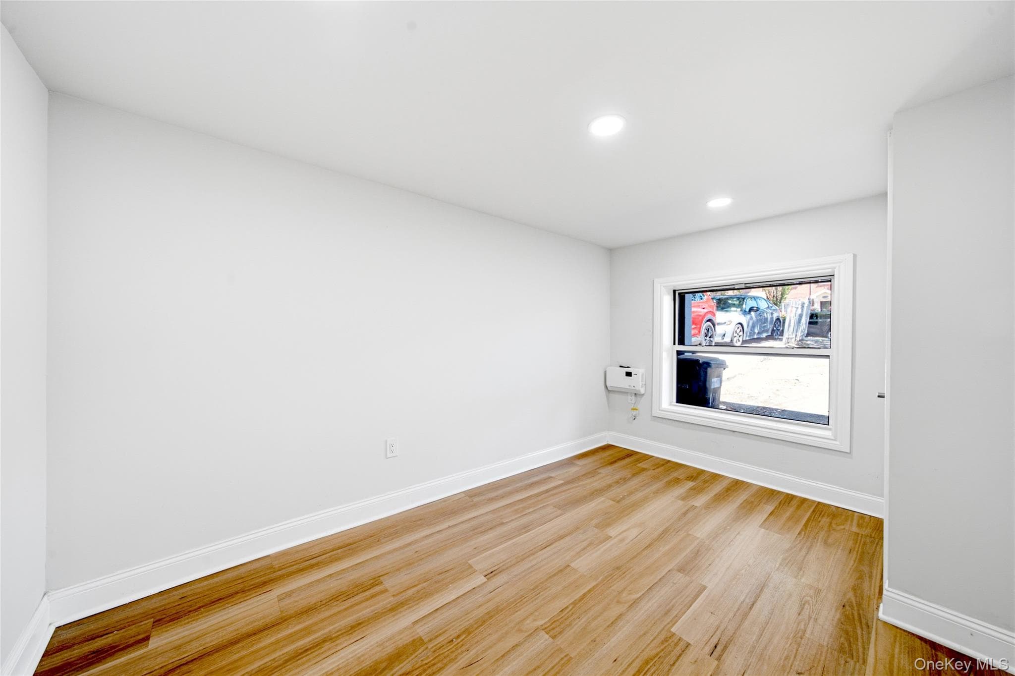 1010 E 230th Street thumbnail 32
