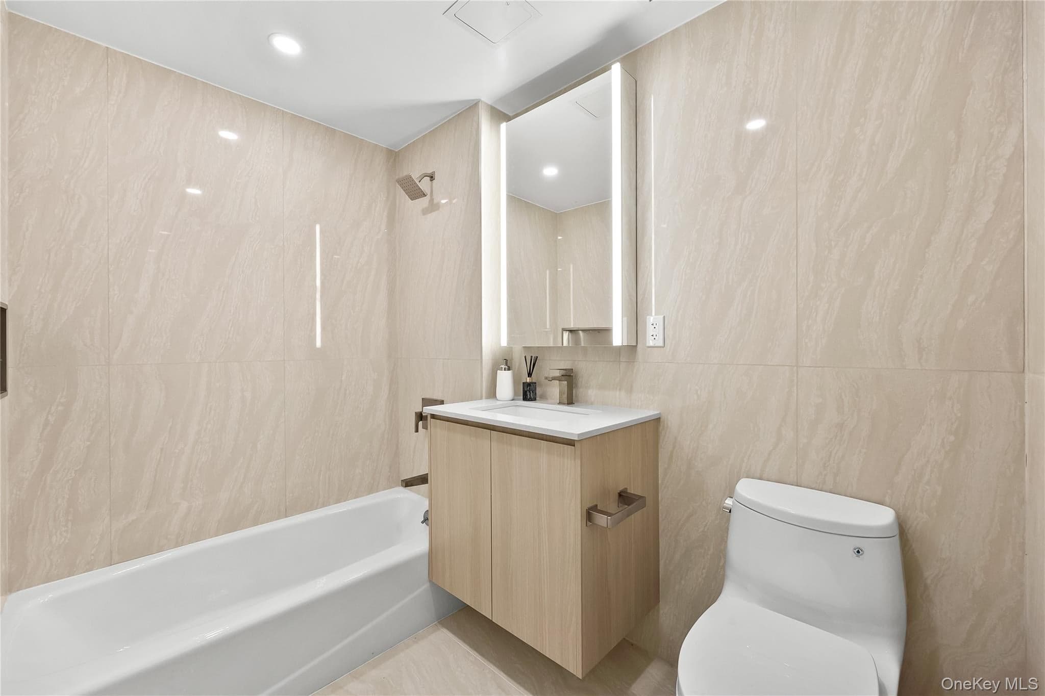 33-71 Prince Street Unit: 13E thumbnail 8