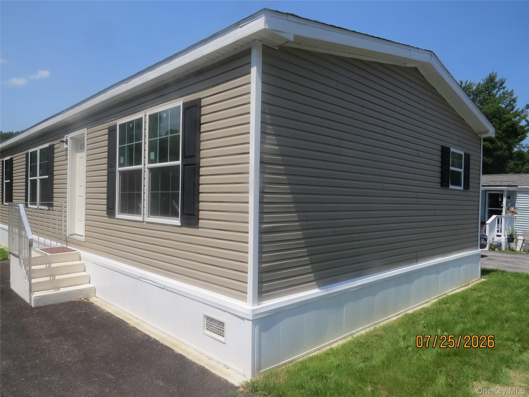 723 Beekman Road Unit: 70 thumbnail 2