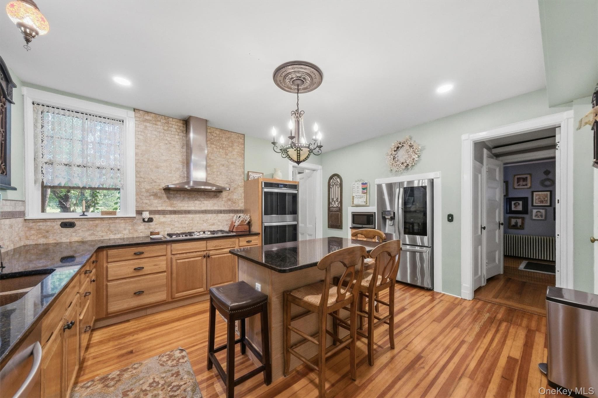 83 Hooker Avenue thumbnail 22